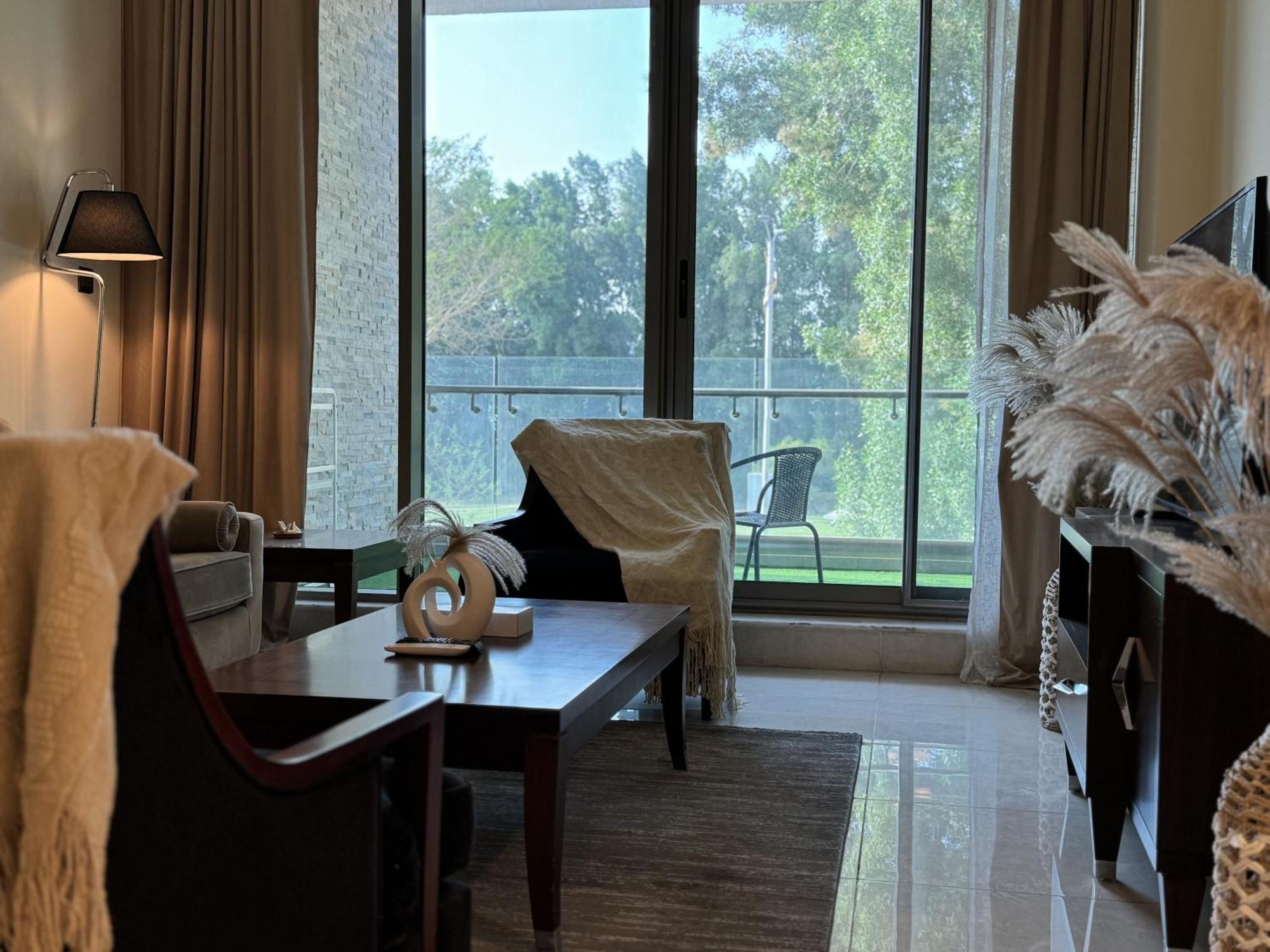 Apartment In Meydan *