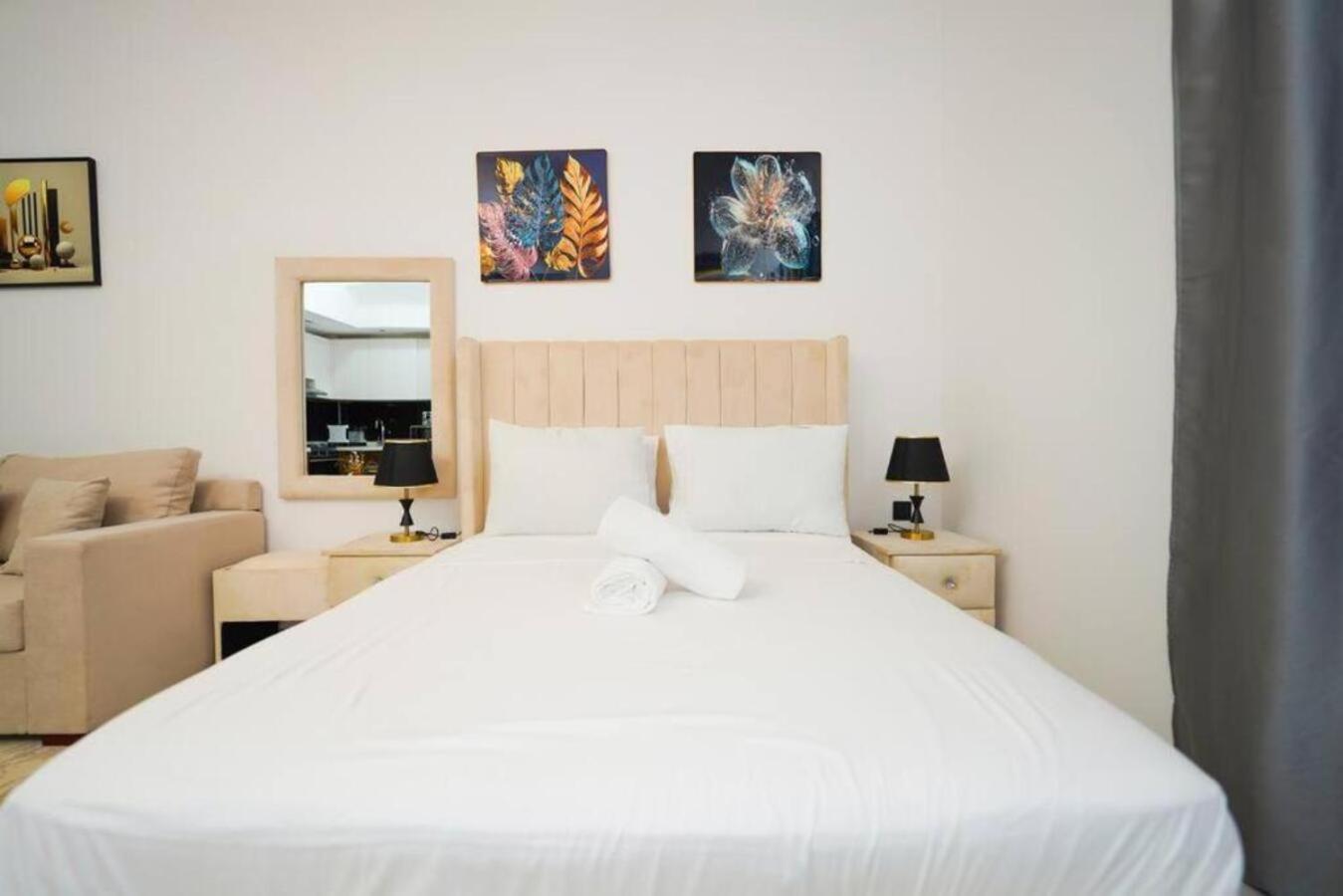Brown Stone - Dragon Mart International Apartment Dubai