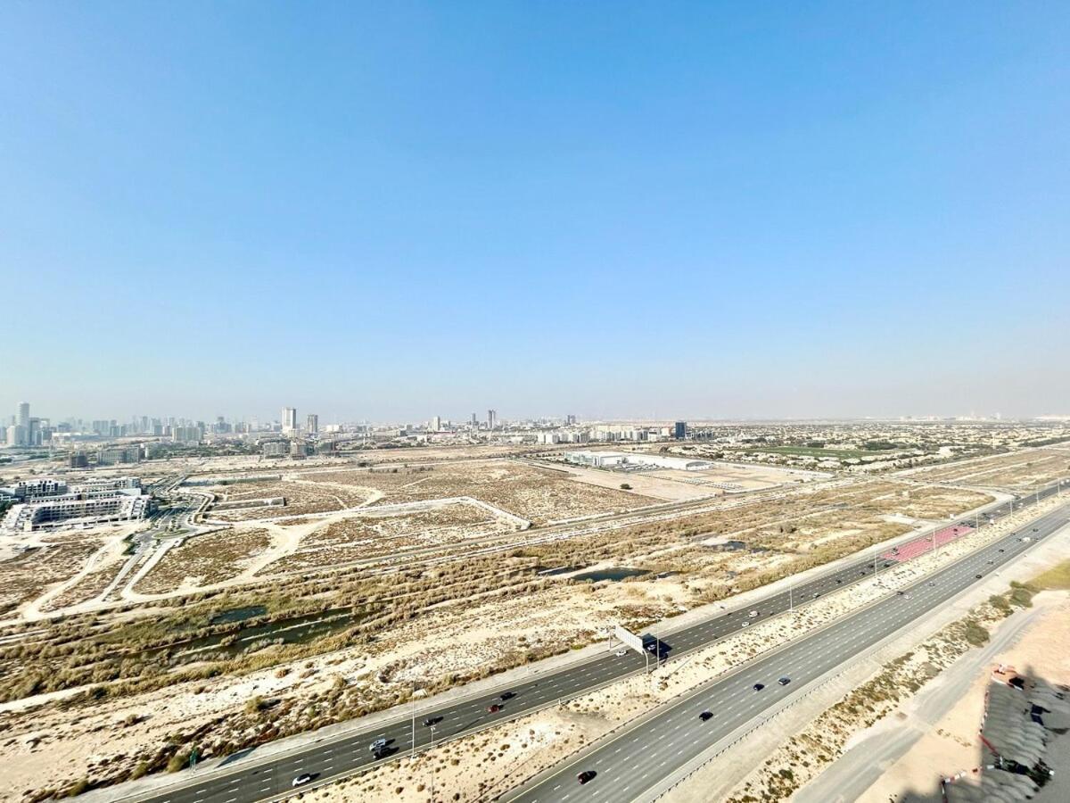 Homes 2 Retreat - Cozy With Balcony & Desert Views In Damac Hills 1 Apartment *