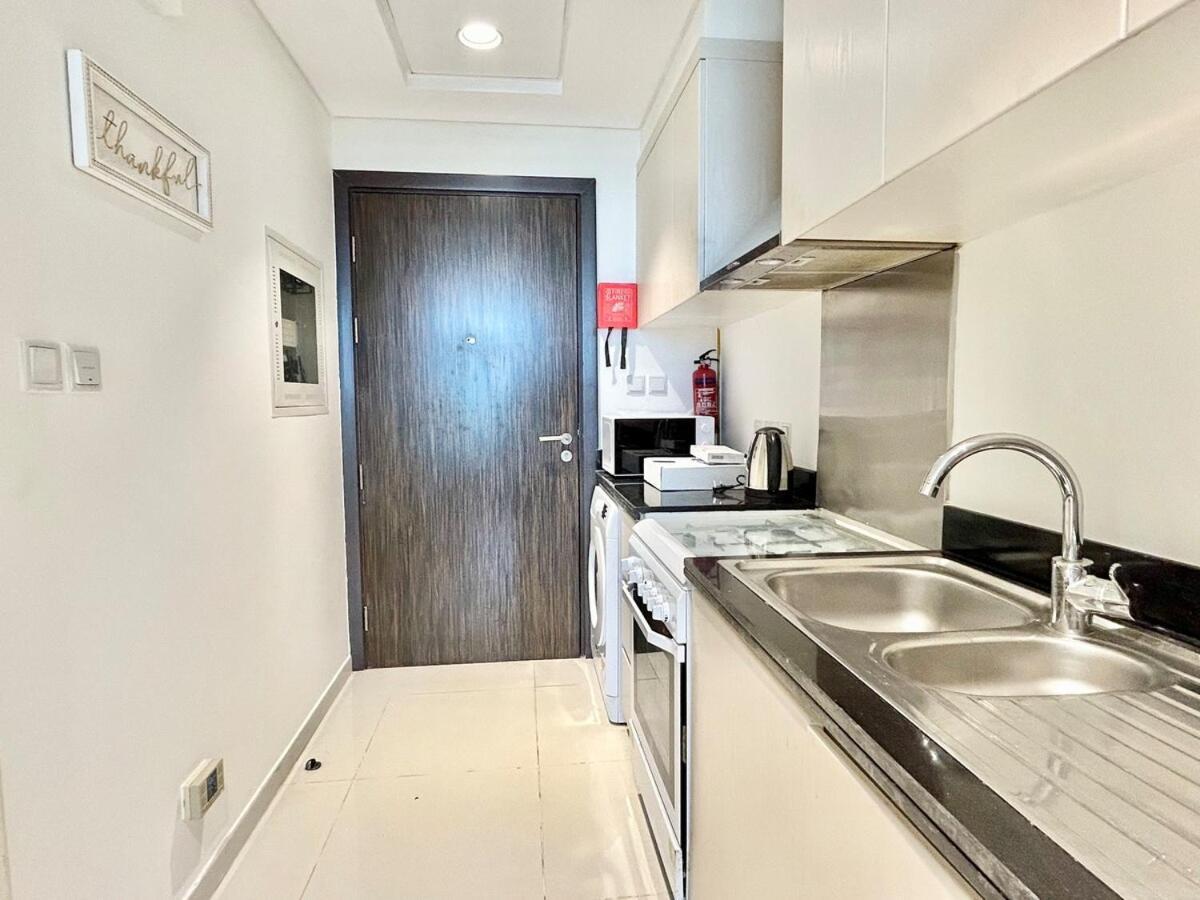 Apartment Homes 2 Retreat - Cozy With Balcony & Desert Views In Damac Hills 1