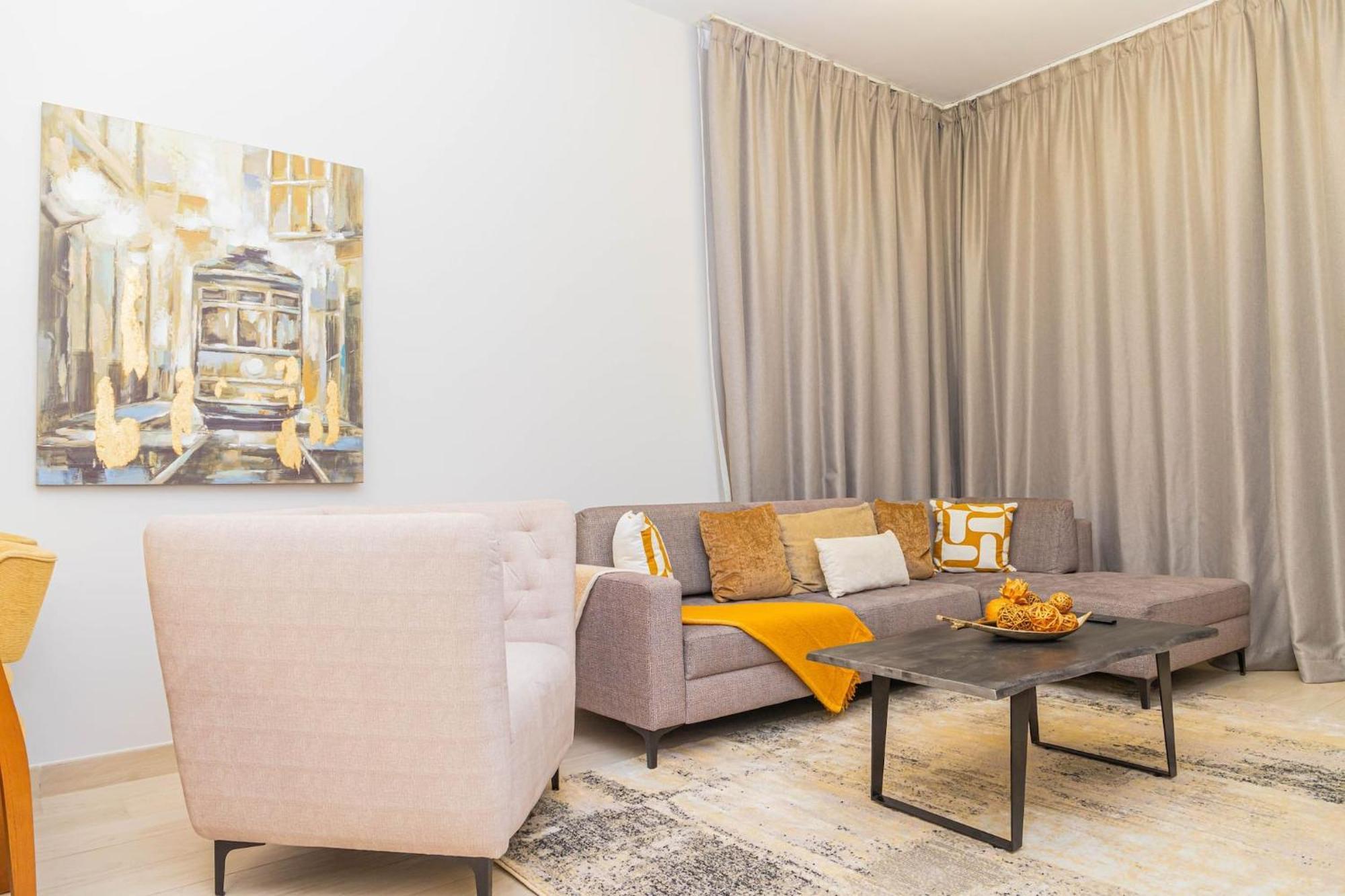 Bloomfields Splendid 1br In Al Jaddaf *