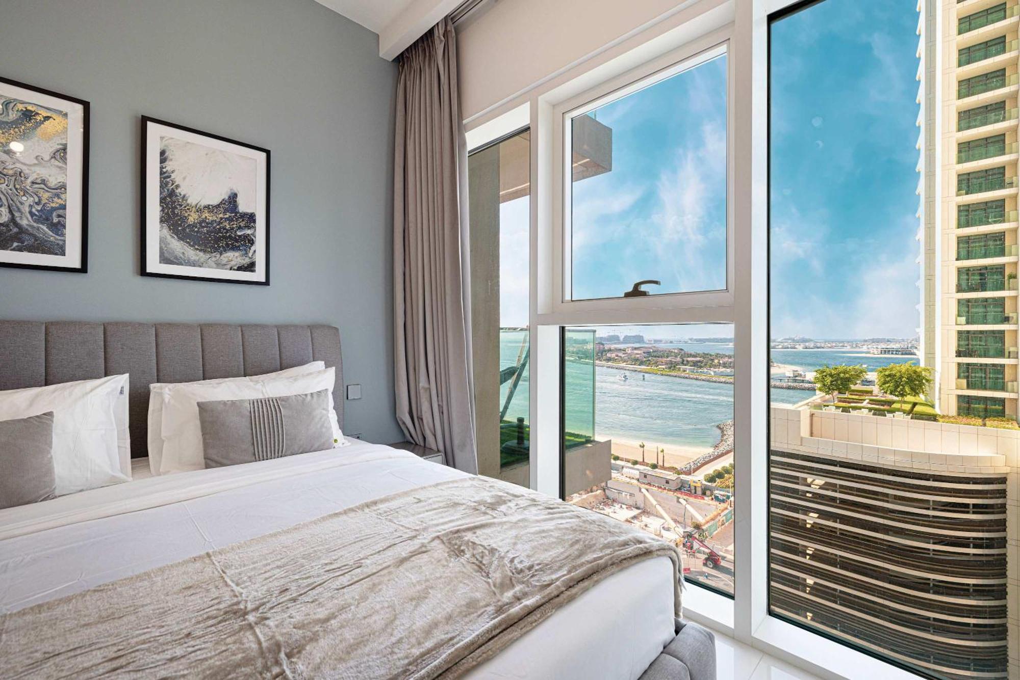 Seaside Serenity 1bd Beachfront Dubai