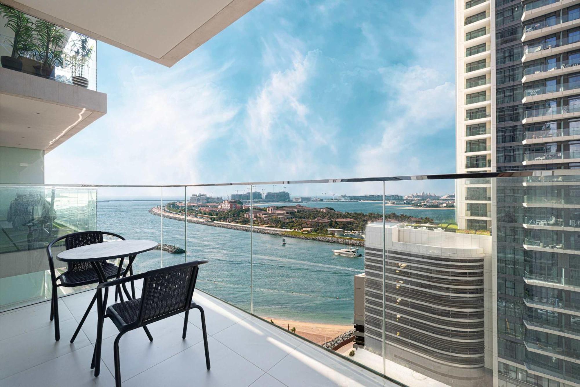 Apartment Seaside Serenity 1bd Beachfront Dubai