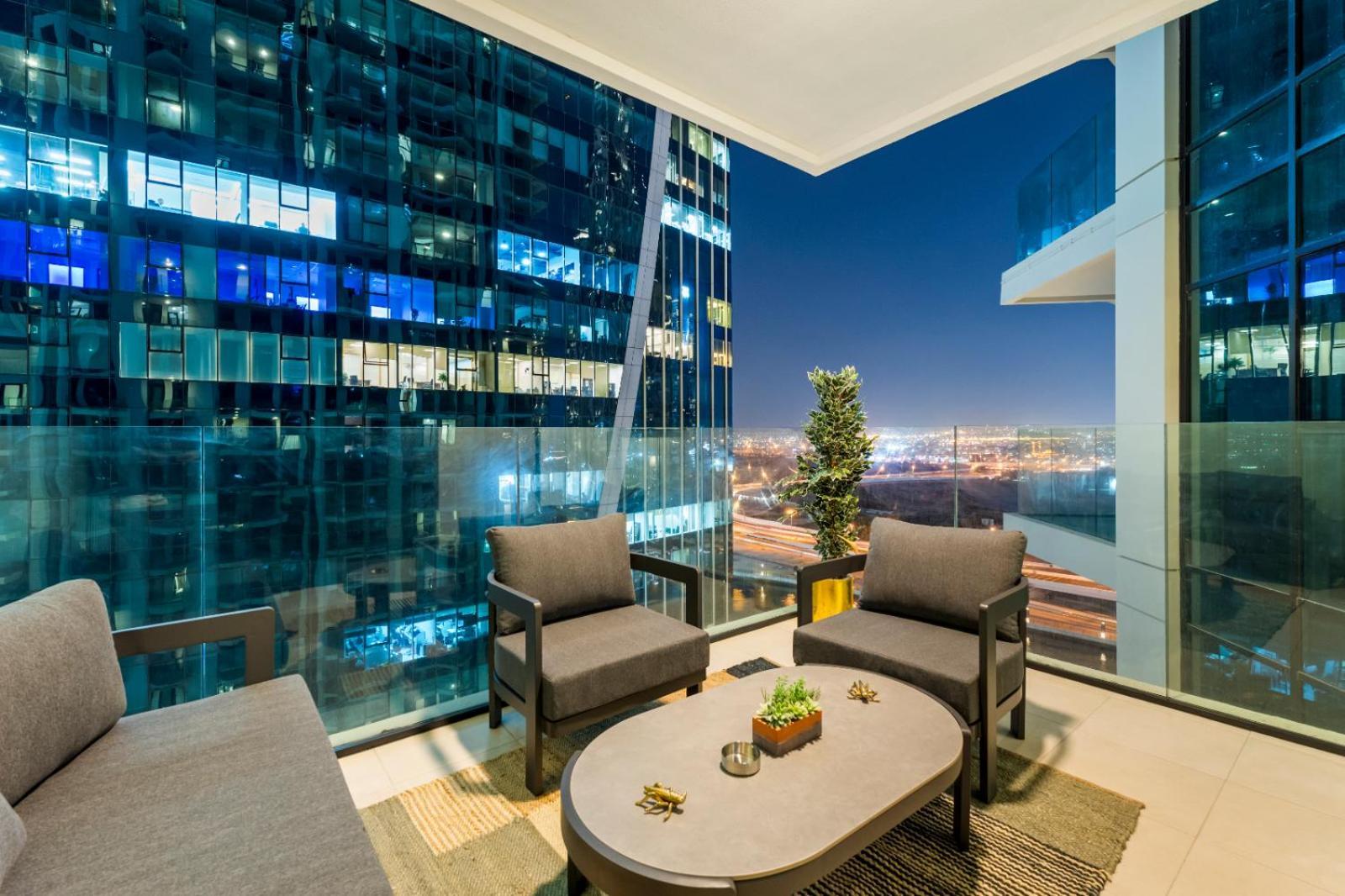 New 1 Bhk 5 Mins To Mall And Burj Khalifa Apartment