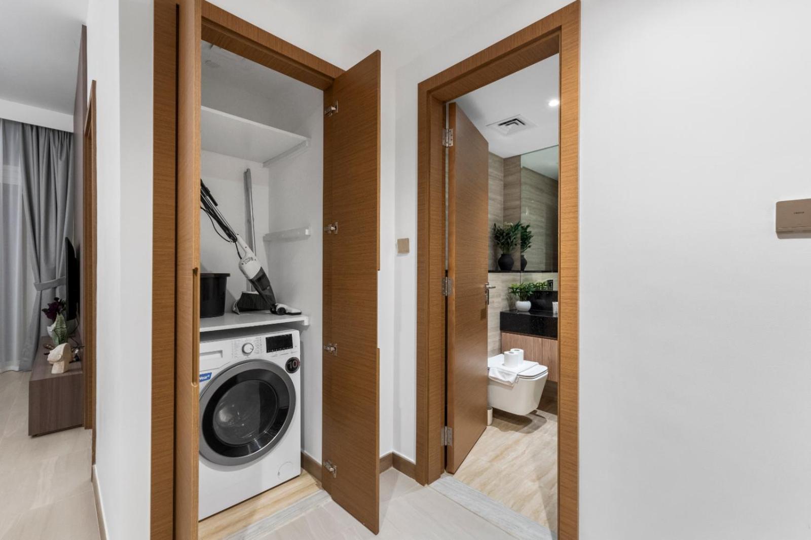 New 1 Bhk 5 Mins To Mall And Burj Khalifa Apartment
