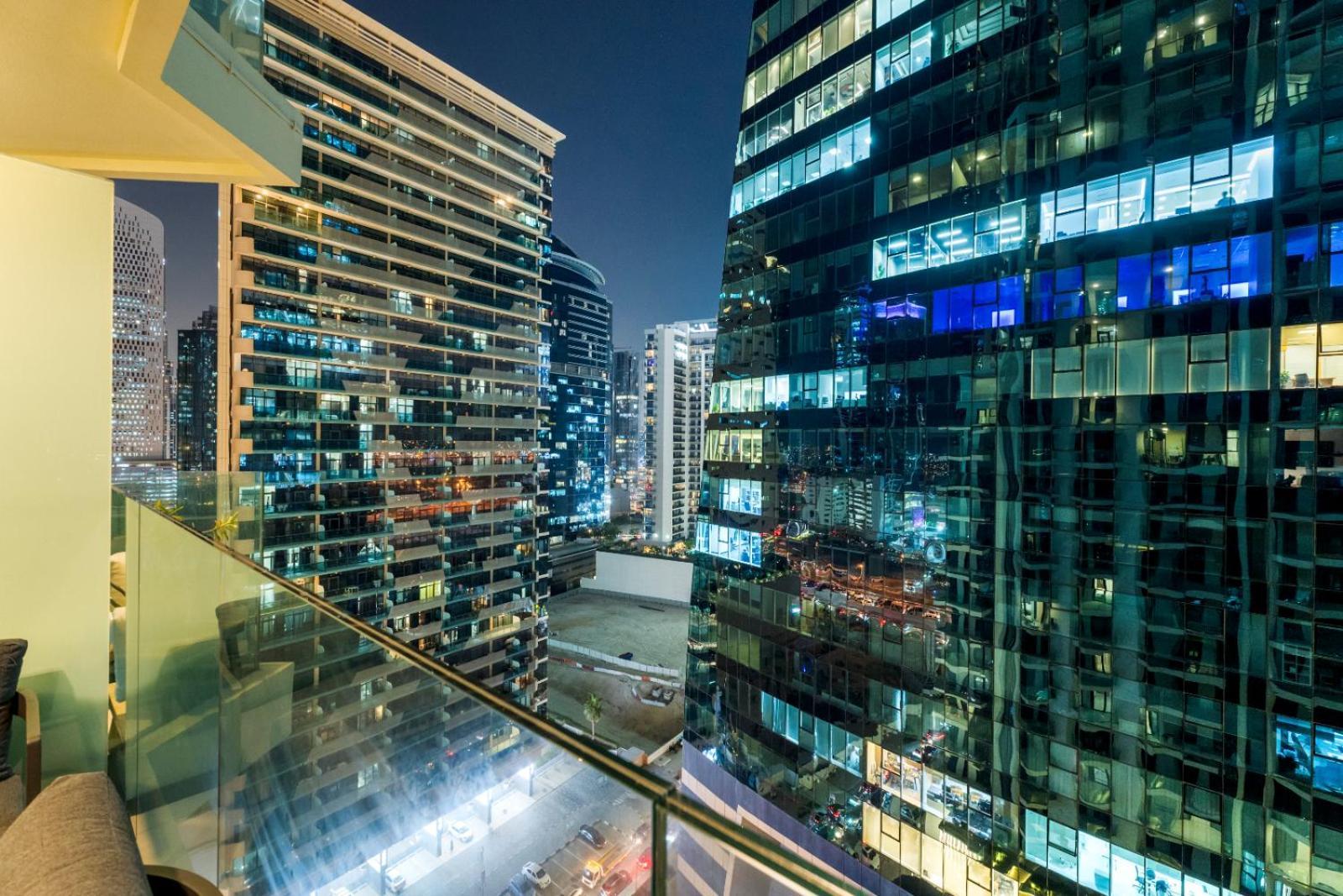 Apartment New 1 Bhk 5 Mins To Mall And Burj Khalifa Dubai