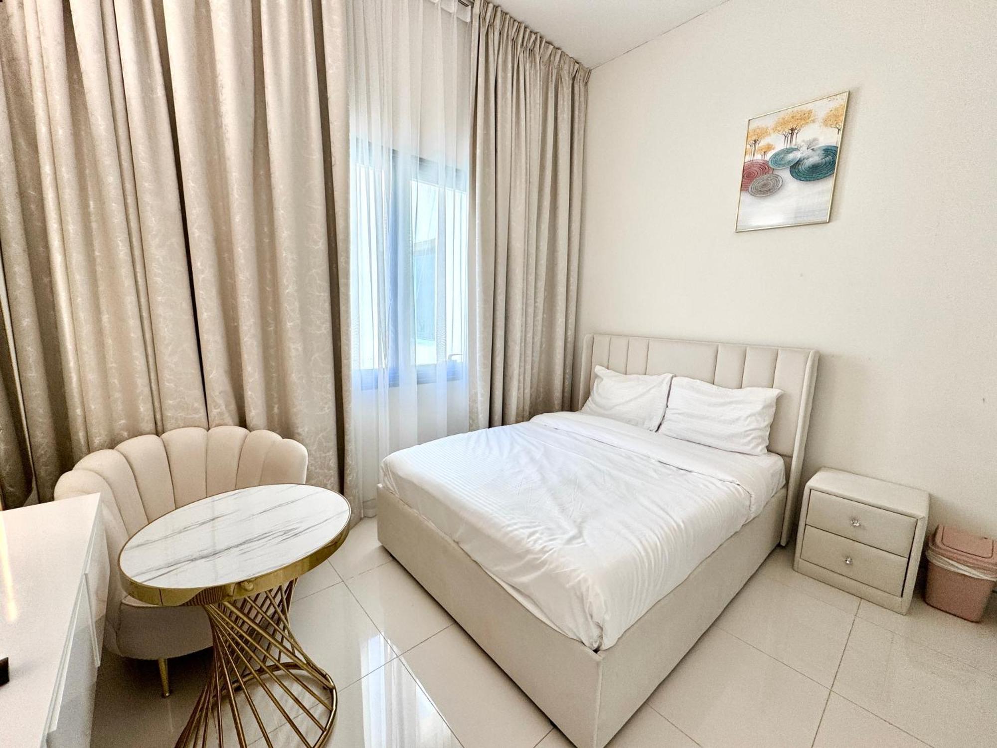 Al Manara Premium Deluxe