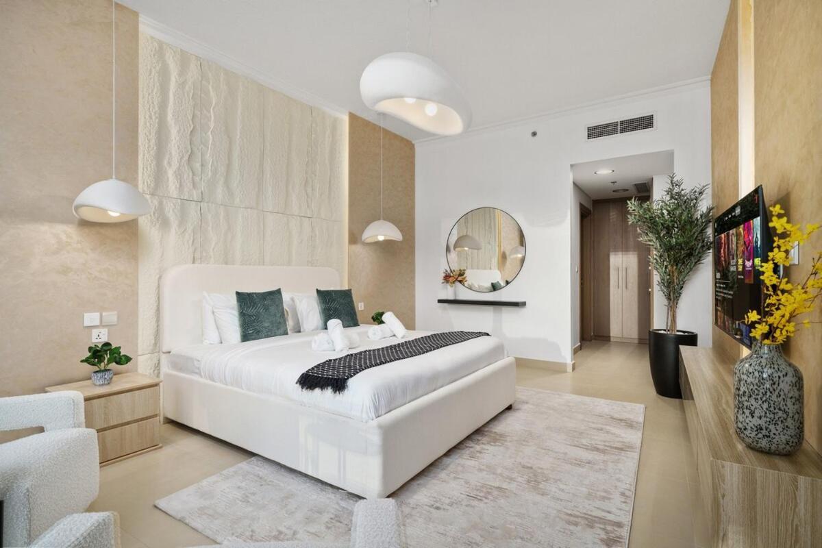 New Stunning 2br With Burj Khalifa View & Mall Tunnel Access Apartment