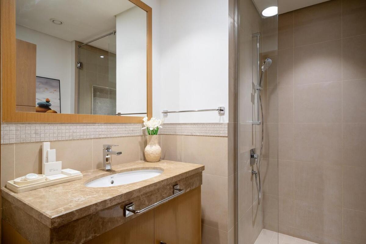 New Stunning 2br With Burj Khalifa View & Mall Tunnel Access *