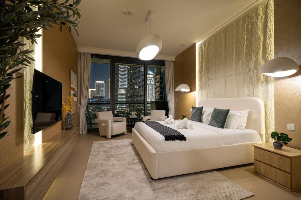 New Stunning 2br With Burj Khalifa View & Mall Tunnel Access Apartment Dubai