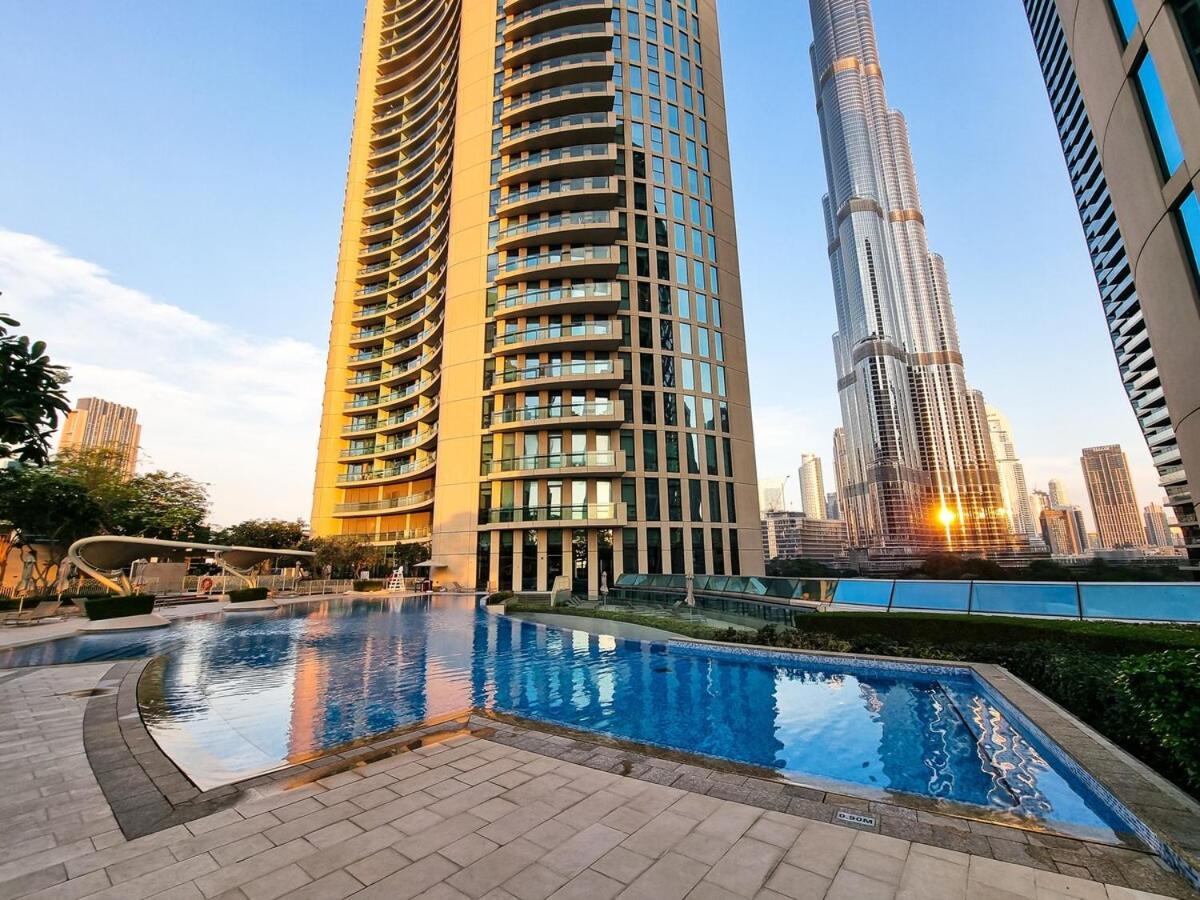 Apartment New Stunning 2br With Burj Khalifa View & Mall Tunnel Access *