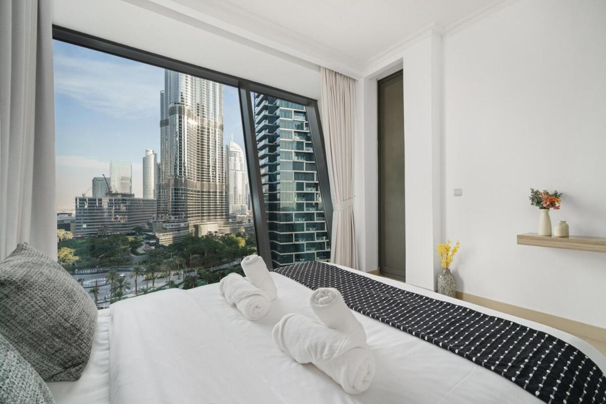 New Stunning 2br With Burj Khalifa View & Mall Tunnel Access Dubai
