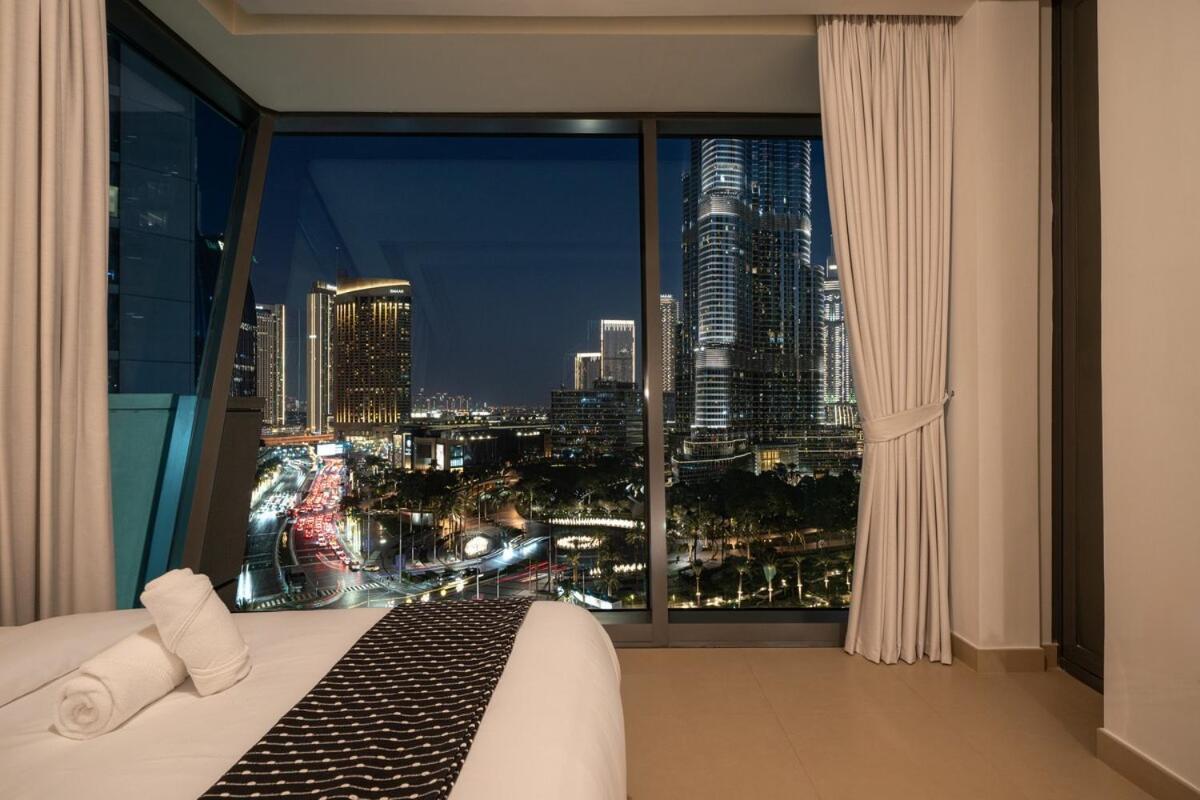 New Stunning 2br With Burj Khalifa View & Mall Tunnel Access * Dubai