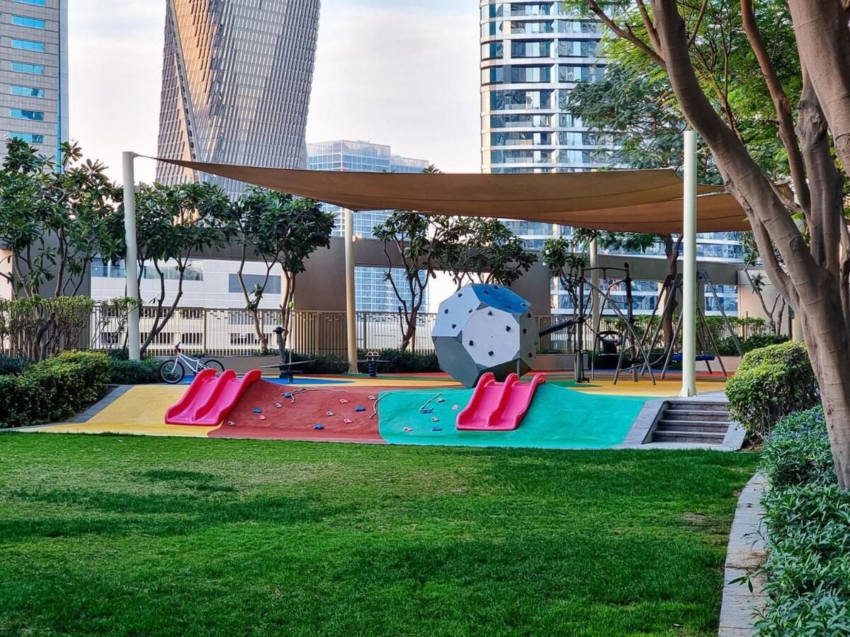 Apartment New Stunning 2br With Burj Khalifa View & Mall Tunnel Access