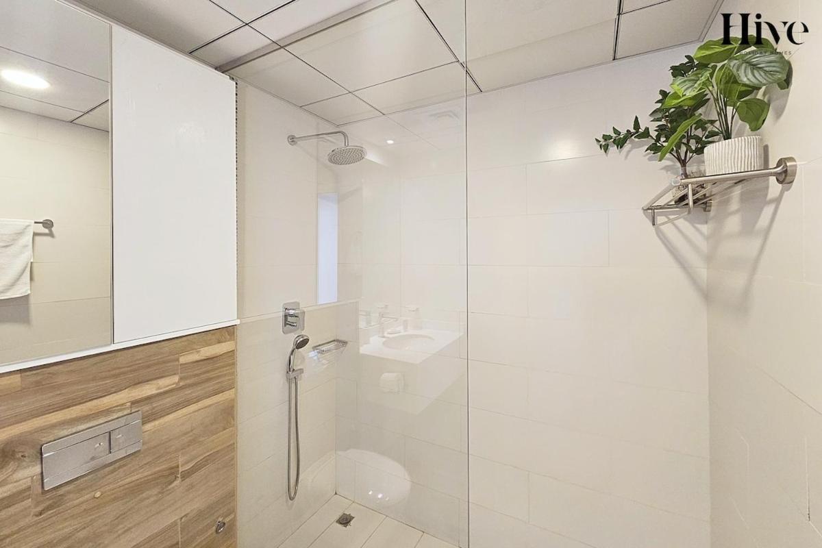 Apartment 2 Bedroom Al Suffouh
