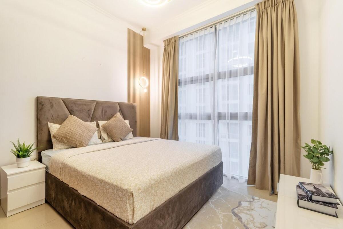 Luxury With Full Marina View Near * Dubai