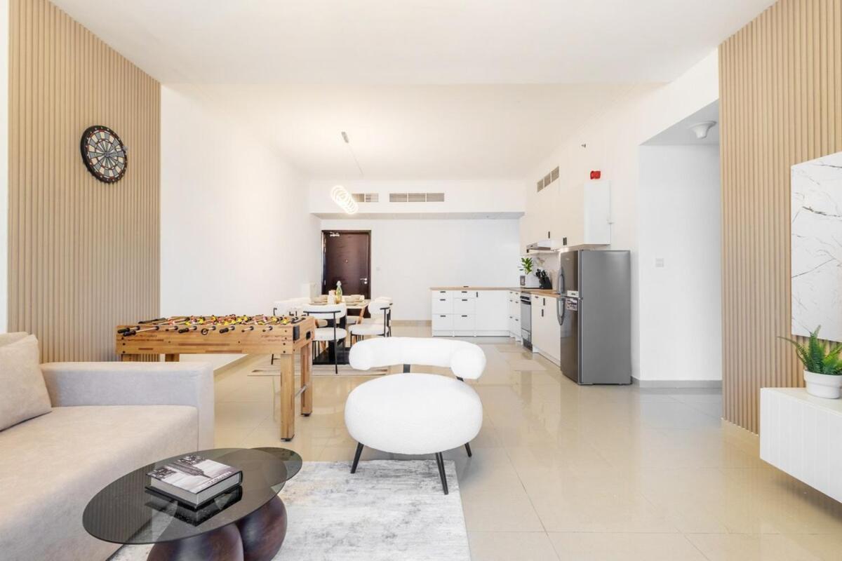 Luxury With Full Marina View Near * Dubai