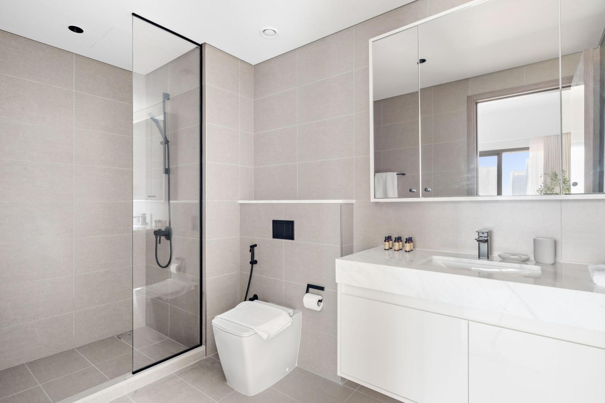 Silkhaus High Floor 2 Bdr Burj Khalifa View Apartment *