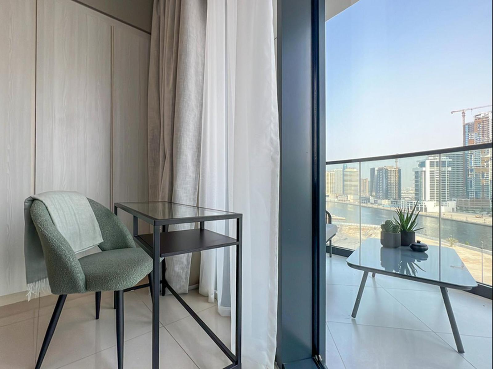 Exquisite Urban Retreat - Zada Tower By Keyrock Living Apartment
