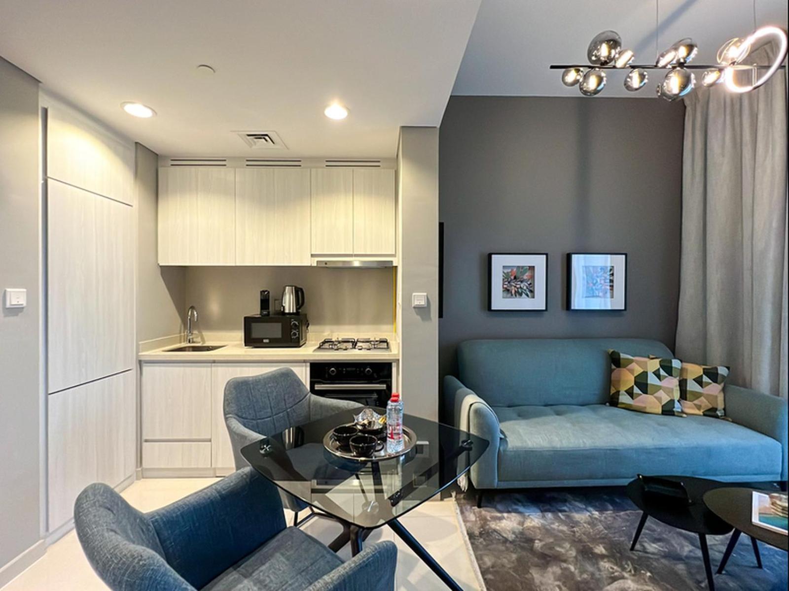 Exquisite Urban Retreat - Zada Tower By Keyrock Living Dubai