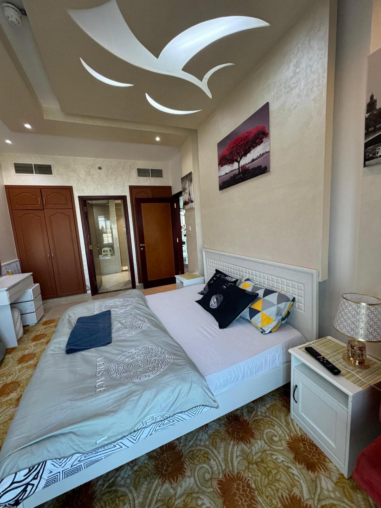 Apartment And Haven At Ajman Corniche!