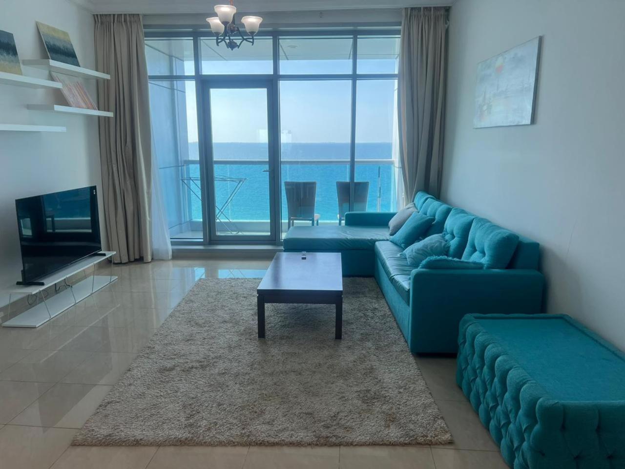 And Haven At Ajman Corniche! Apartment