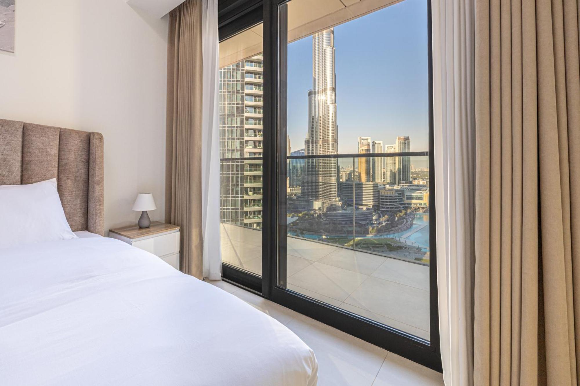 Iconic Downtown 3br Maid In Act One Apartment Dubai