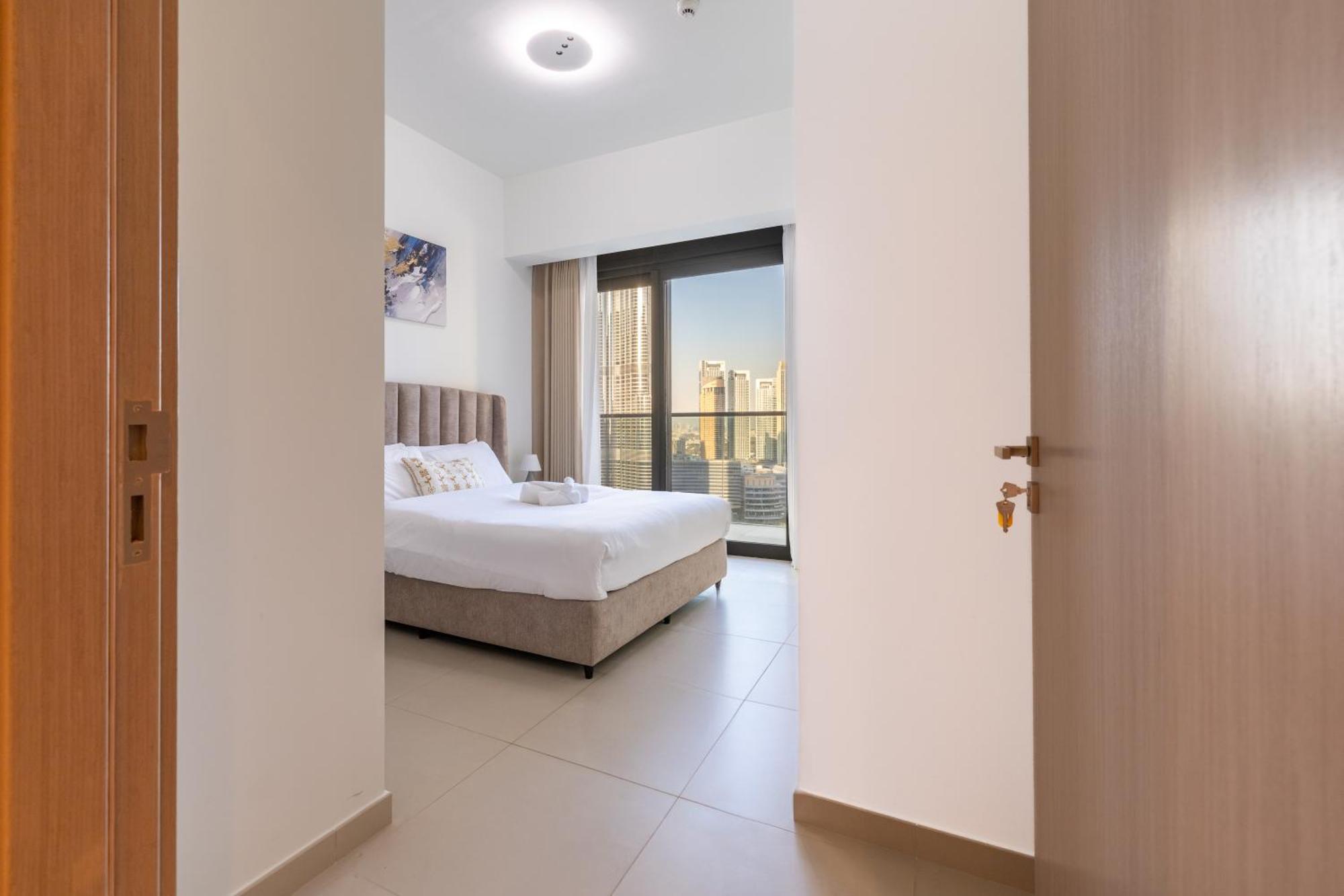 Iconic Downtown 3br Maid In Act One Apartment Dubai