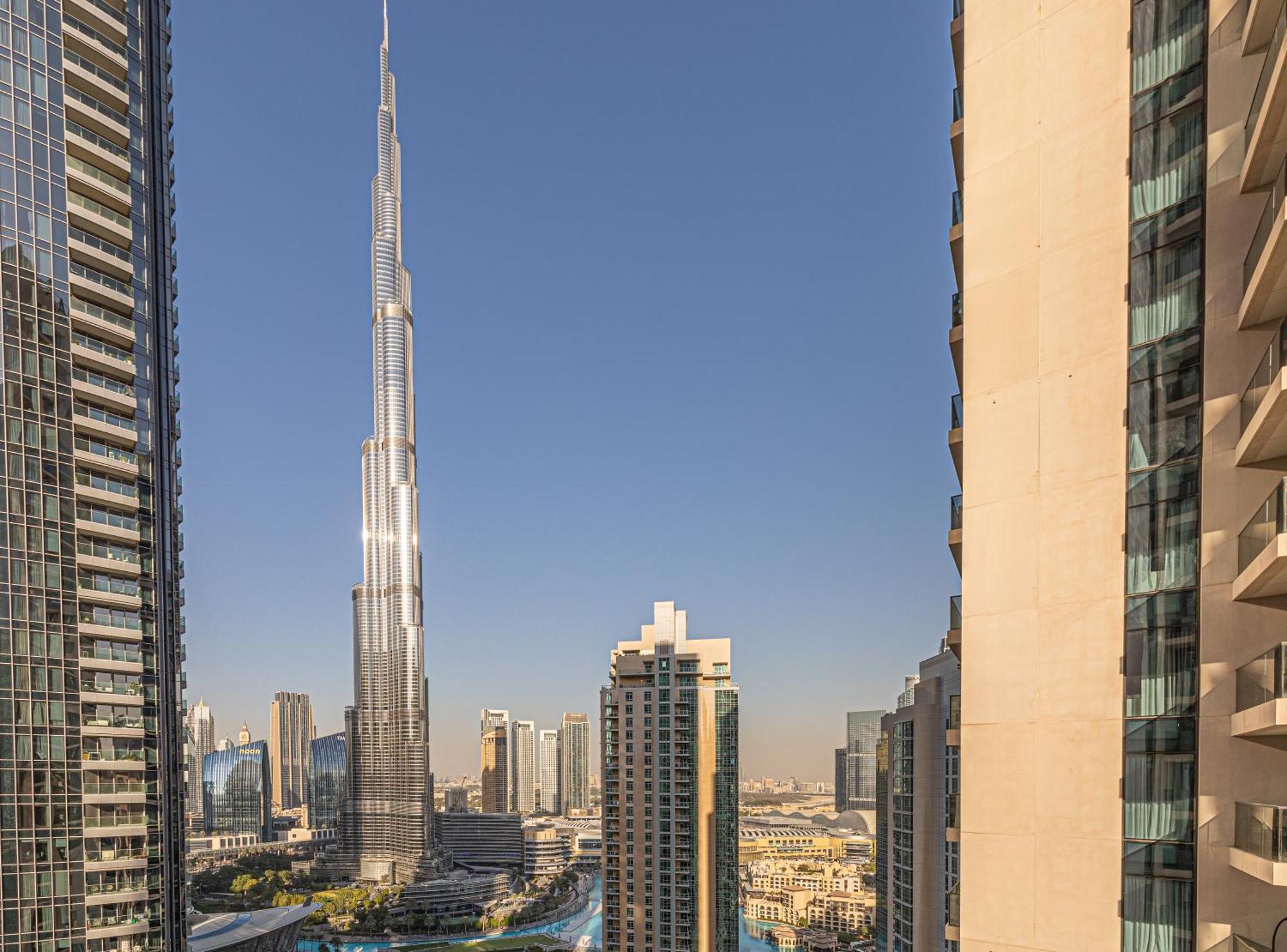 Iconic Downtown 3br Maid In Act One * Dubai