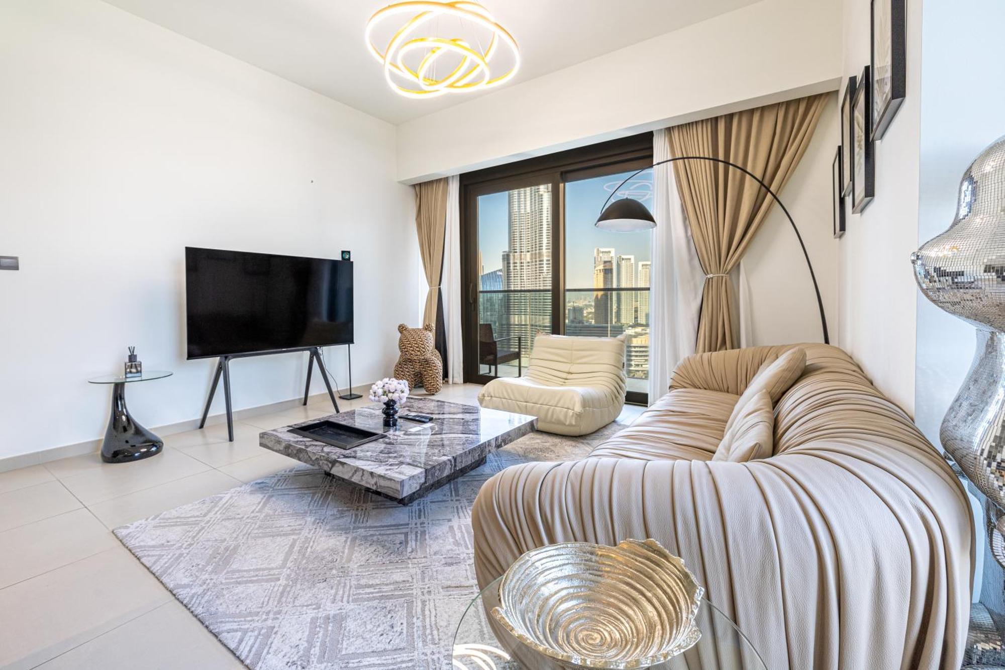 Iconic Downtown 3br Maid In Act One * Dubai