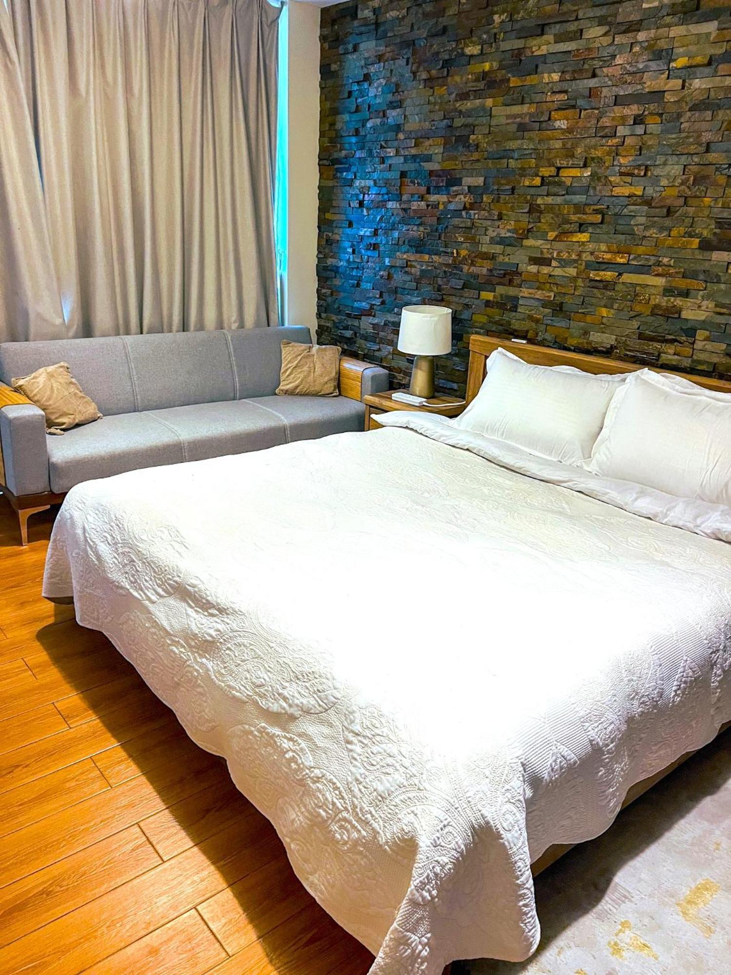 Burj Khalifa View Downtown Apartment Dubai