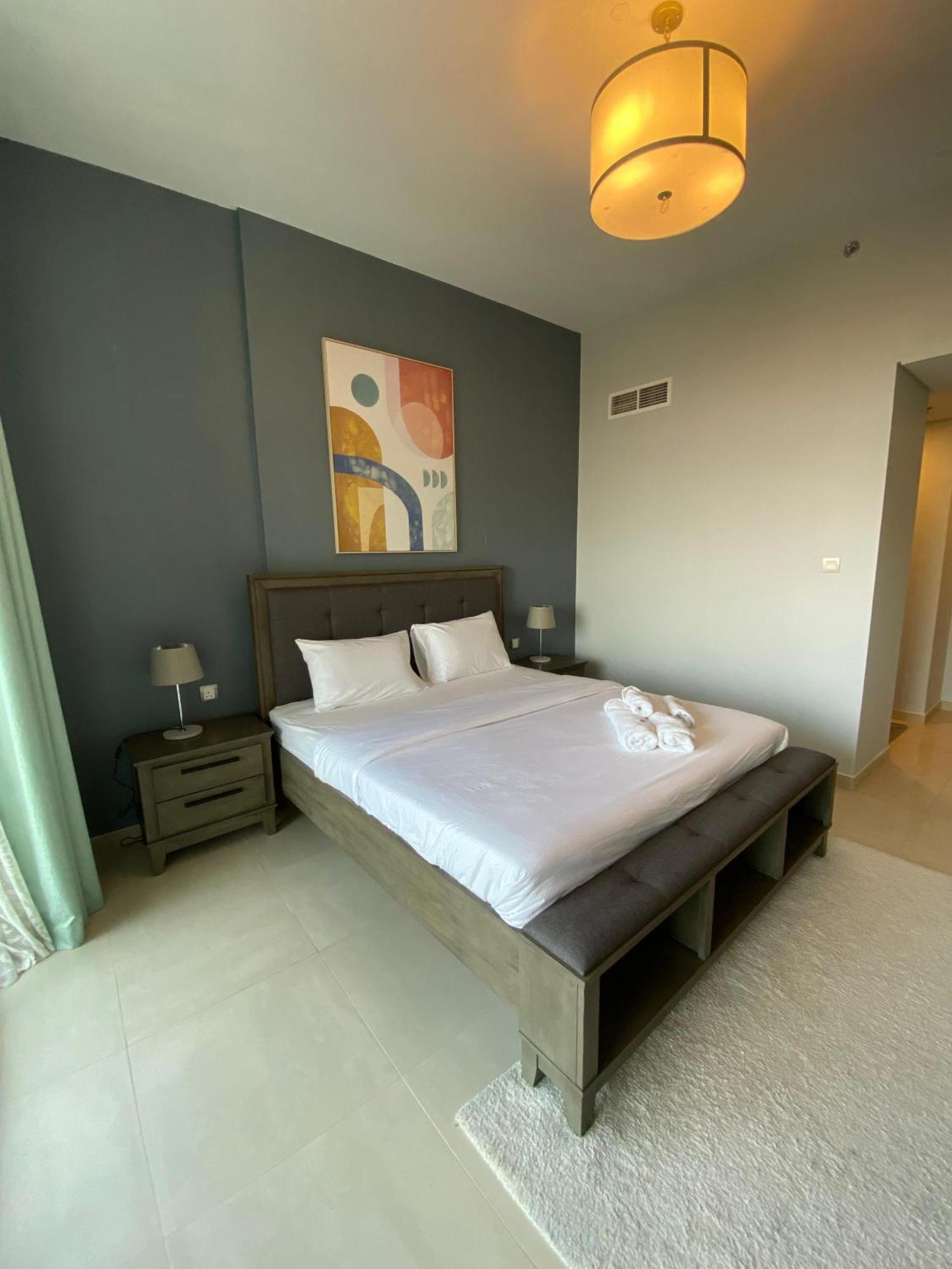 Entire House In Palm Jumeriah With Direct Access To The Apartment *
