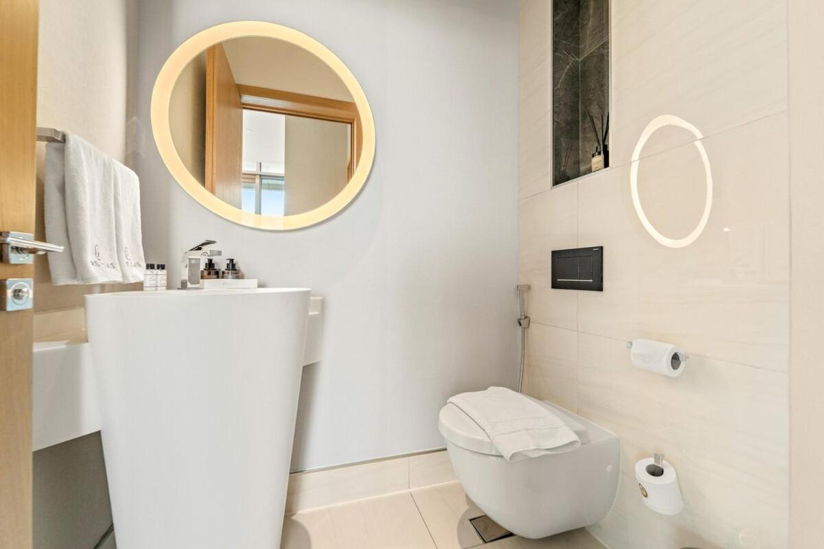 Apartment First Class 1br Iconic Sls With Infinity Pool *