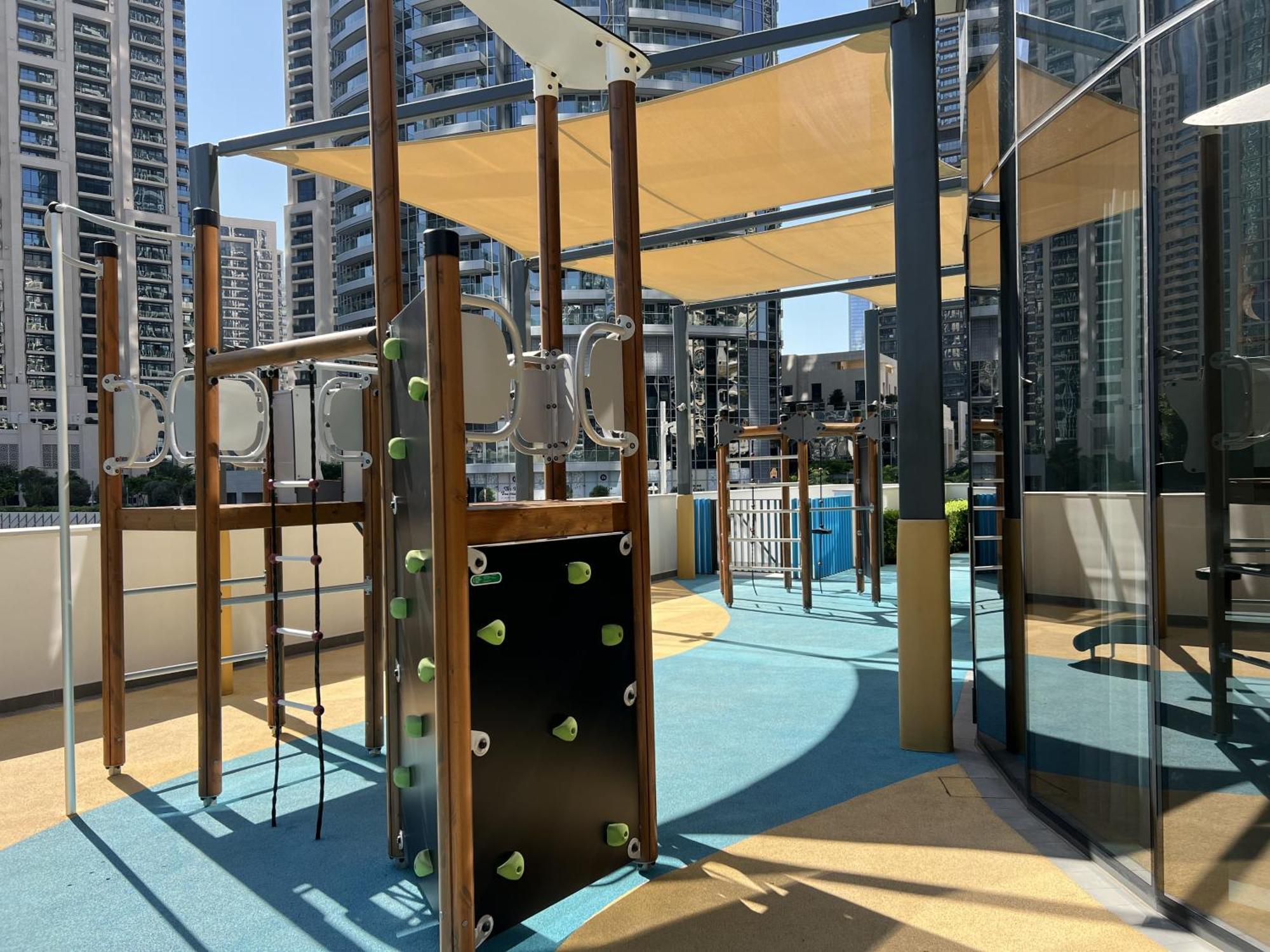 Apartment Downtown Luxury - Elegant 1-bedroom - 5 Minutes Walk To Mall Dubai