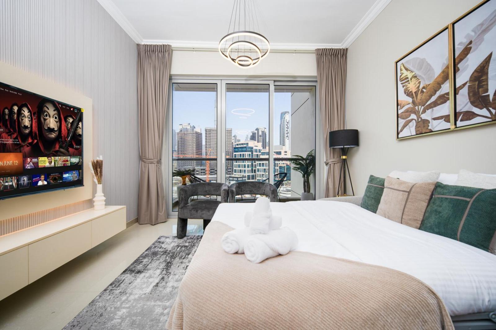 1br Stunning Canal & Burj View, Luxury At Fairview Residency Dubai