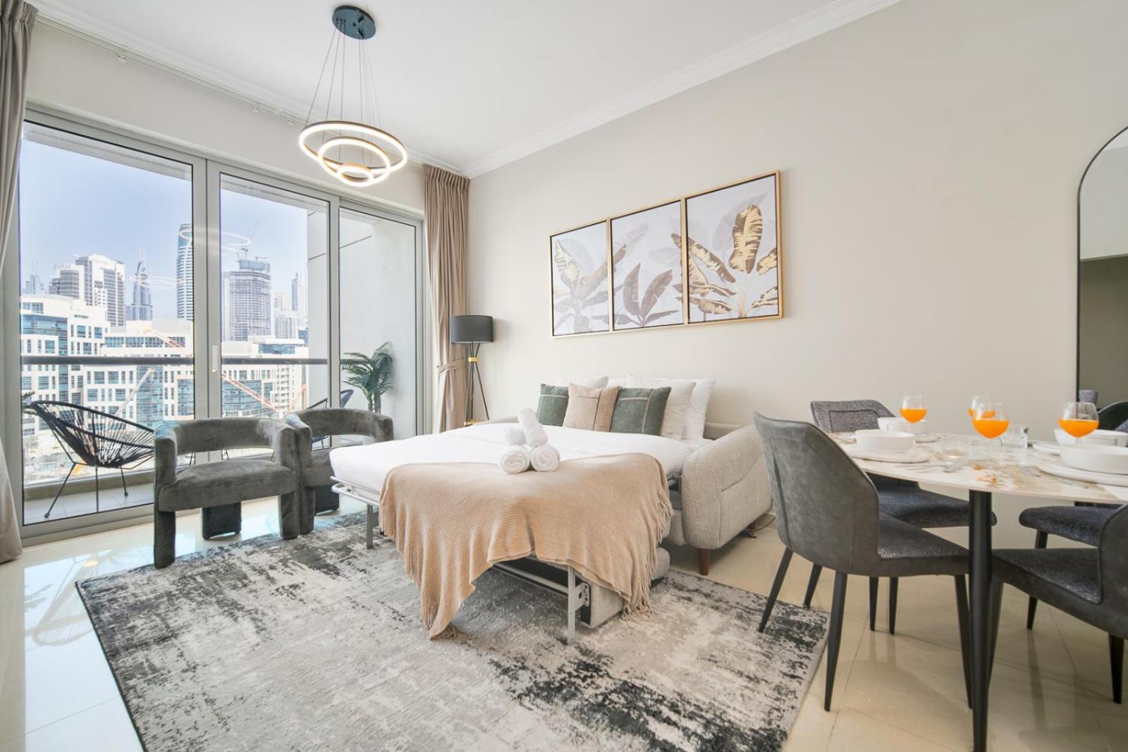 1br Stunning Canal & Burj View, Luxury At Fairview Residency