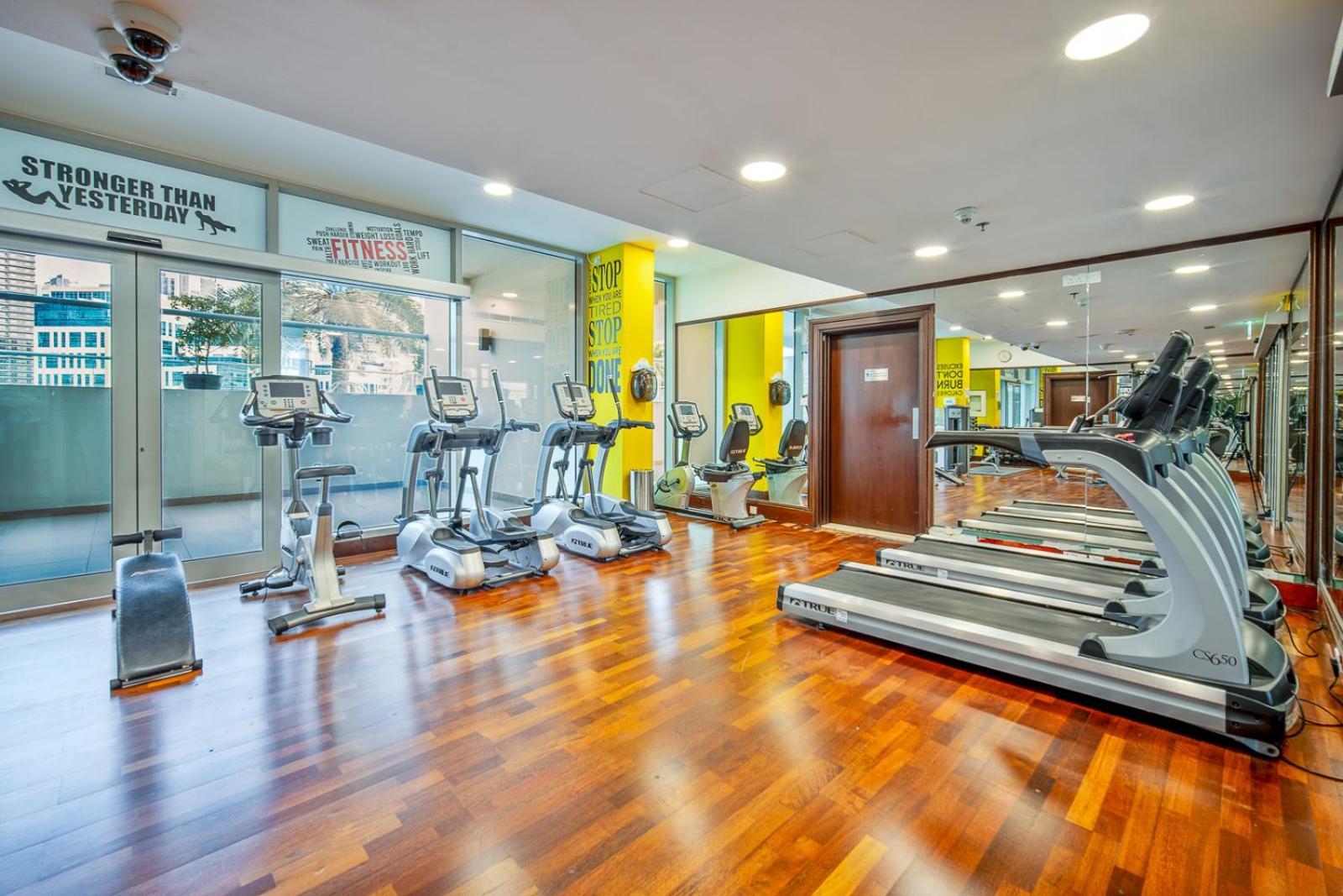 Apartment 1br Stunning Canal & Burj View, Luxury At Fairview Residency Dubai