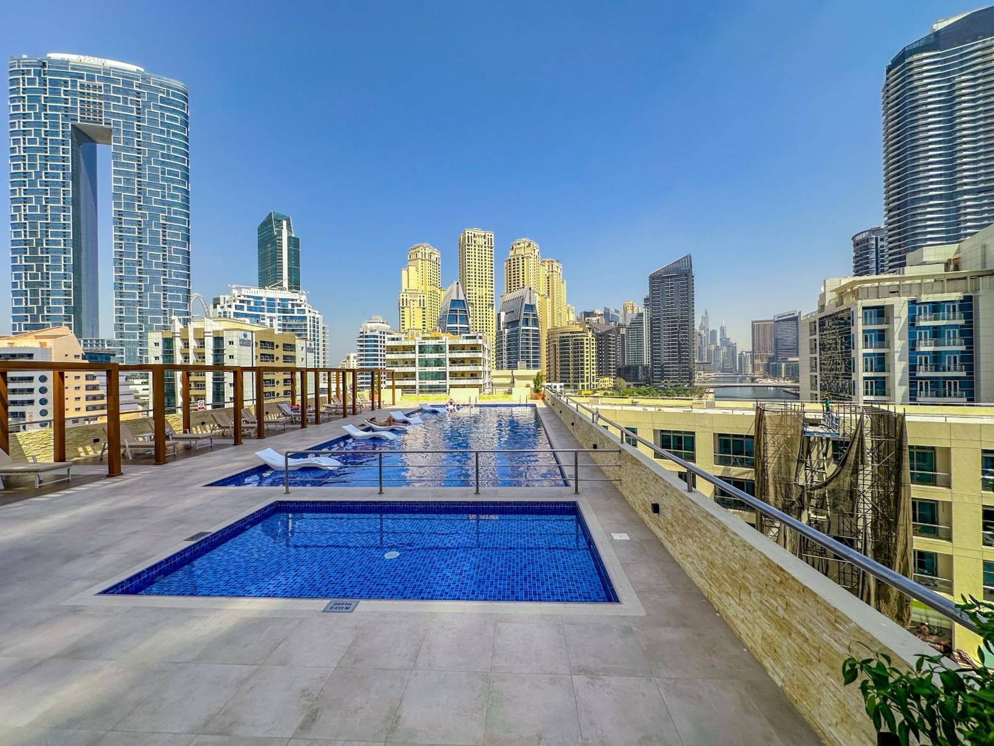 Stylish With Stunning Marina Canal Views Near To The Apartment *