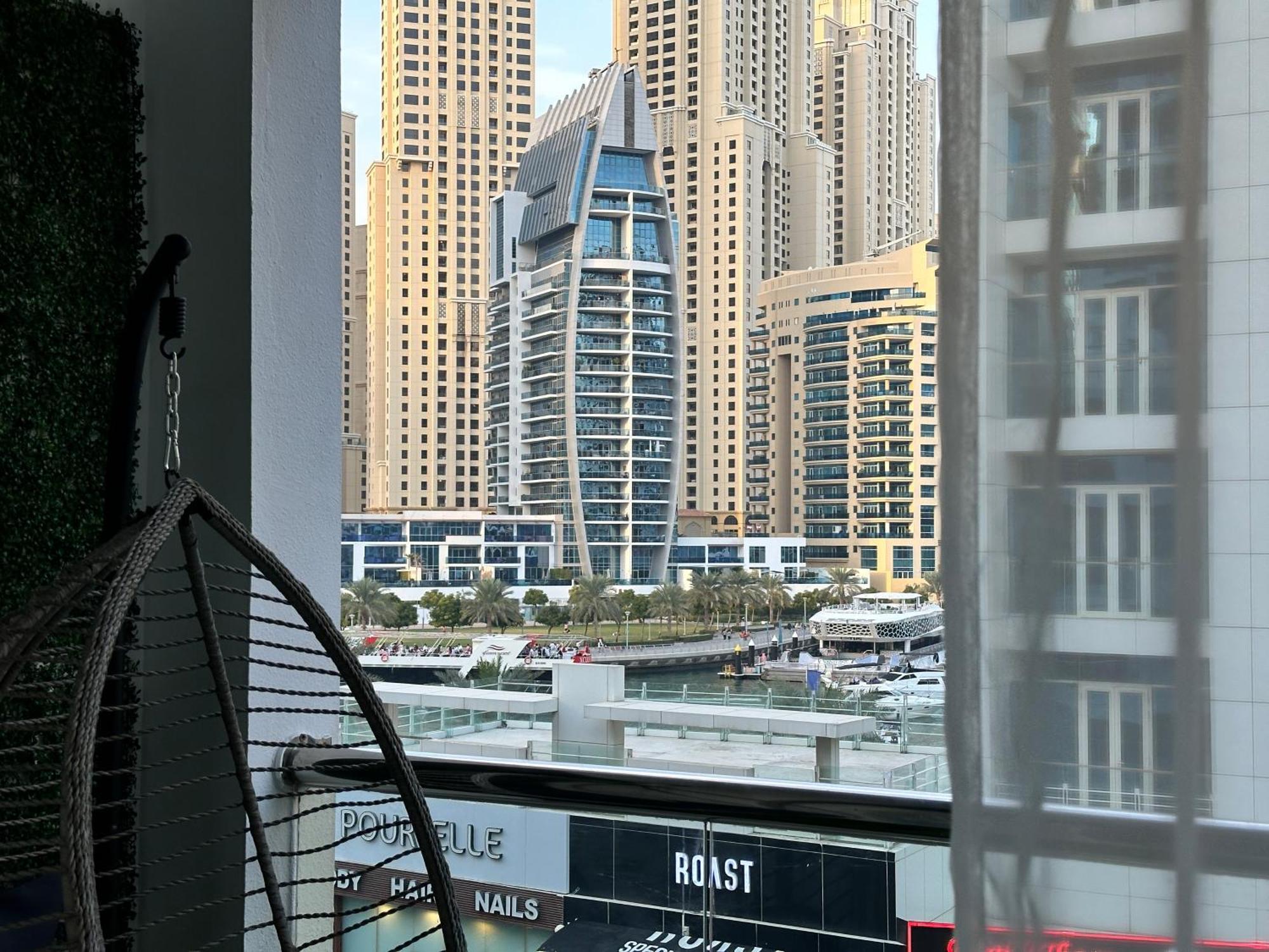Stylish With Stunning Marina Canal Views Near To The * Dubai