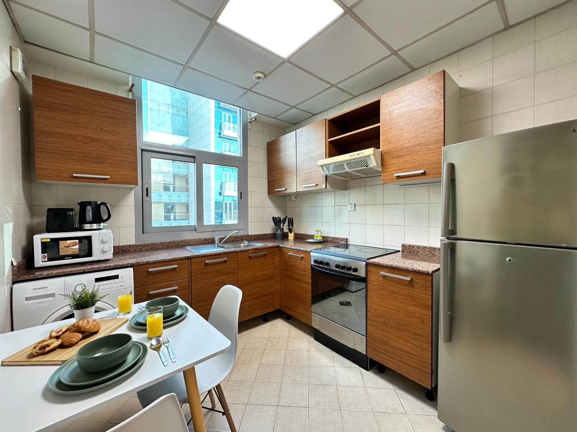Stylish With Stunning Marina Canal Views Near To The Apartment Dubai