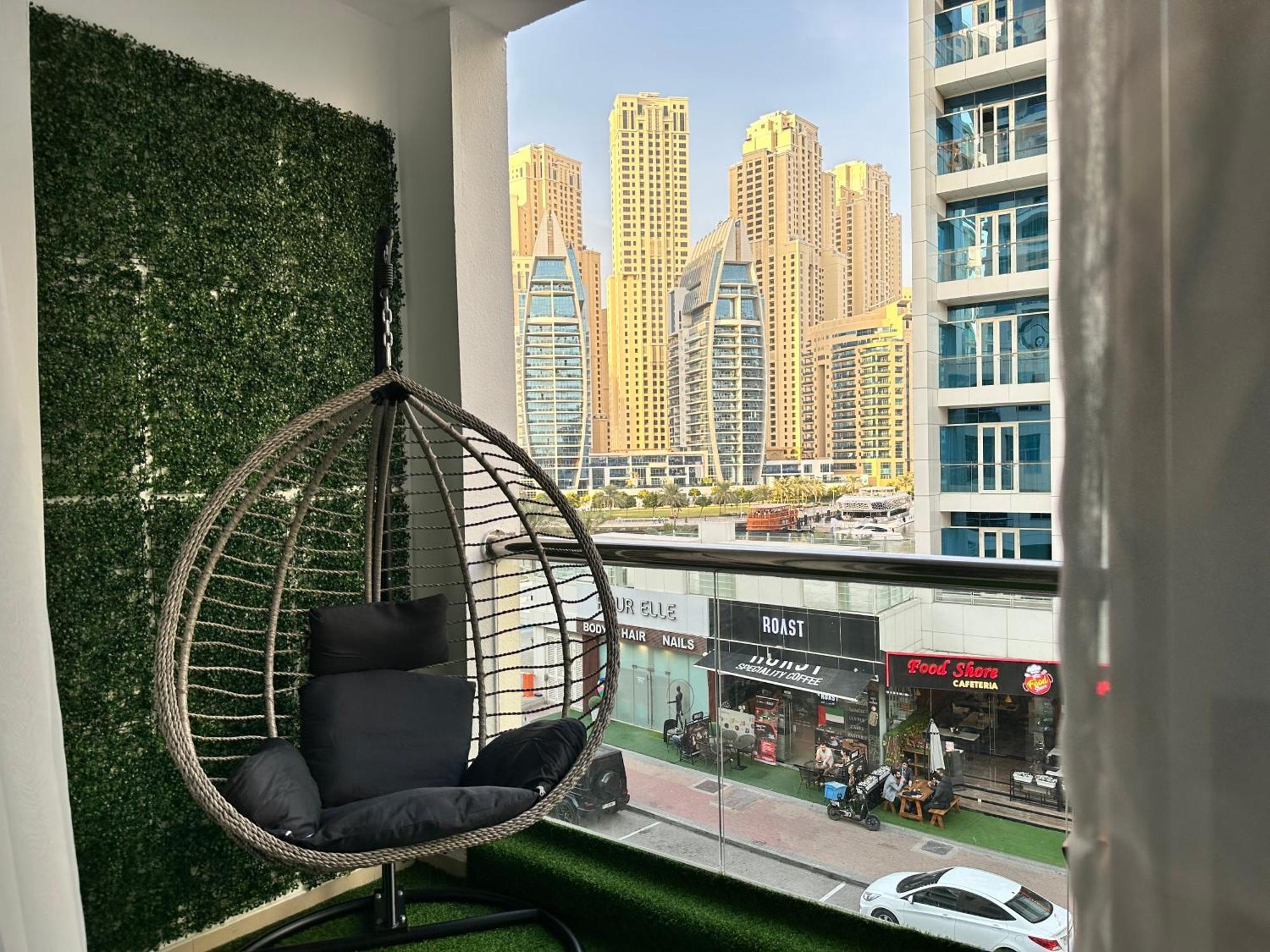 Stylish With Stunning Marina Canal Views Near To The * Dubai