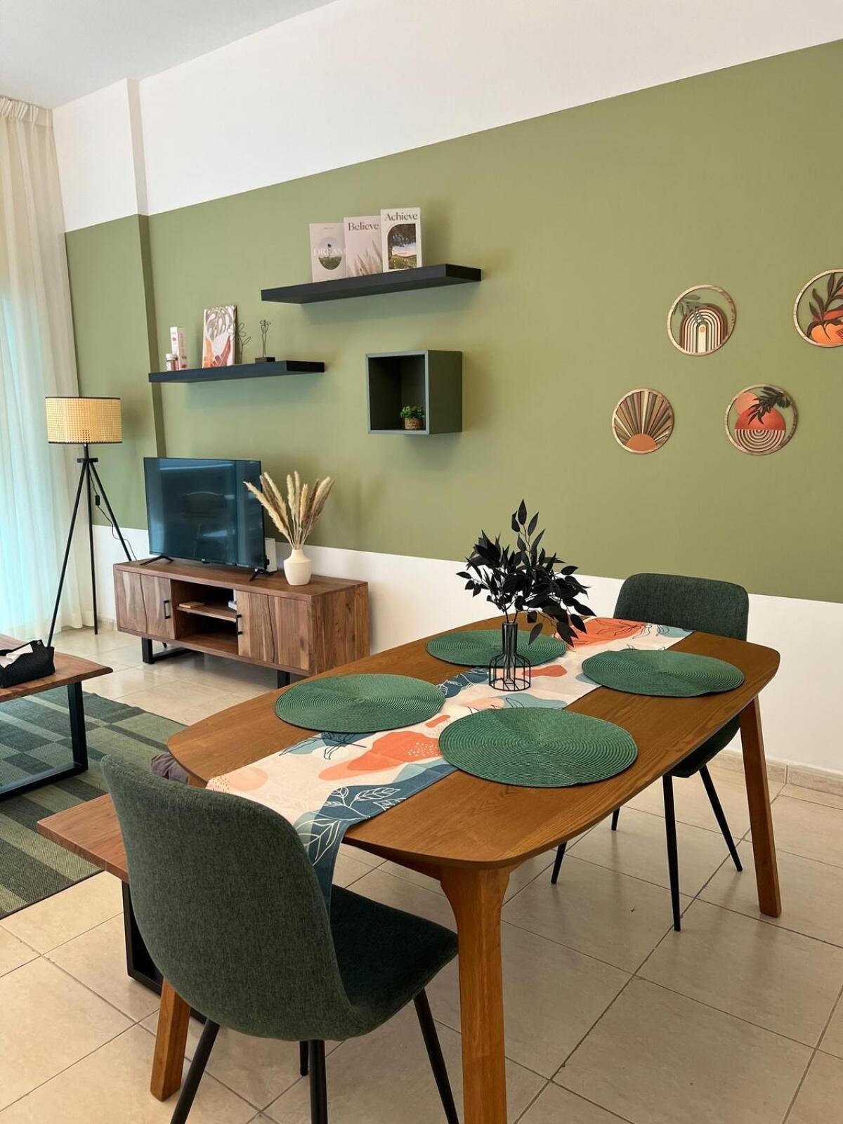 Brand New 1br With Serene Golf View In Sports *