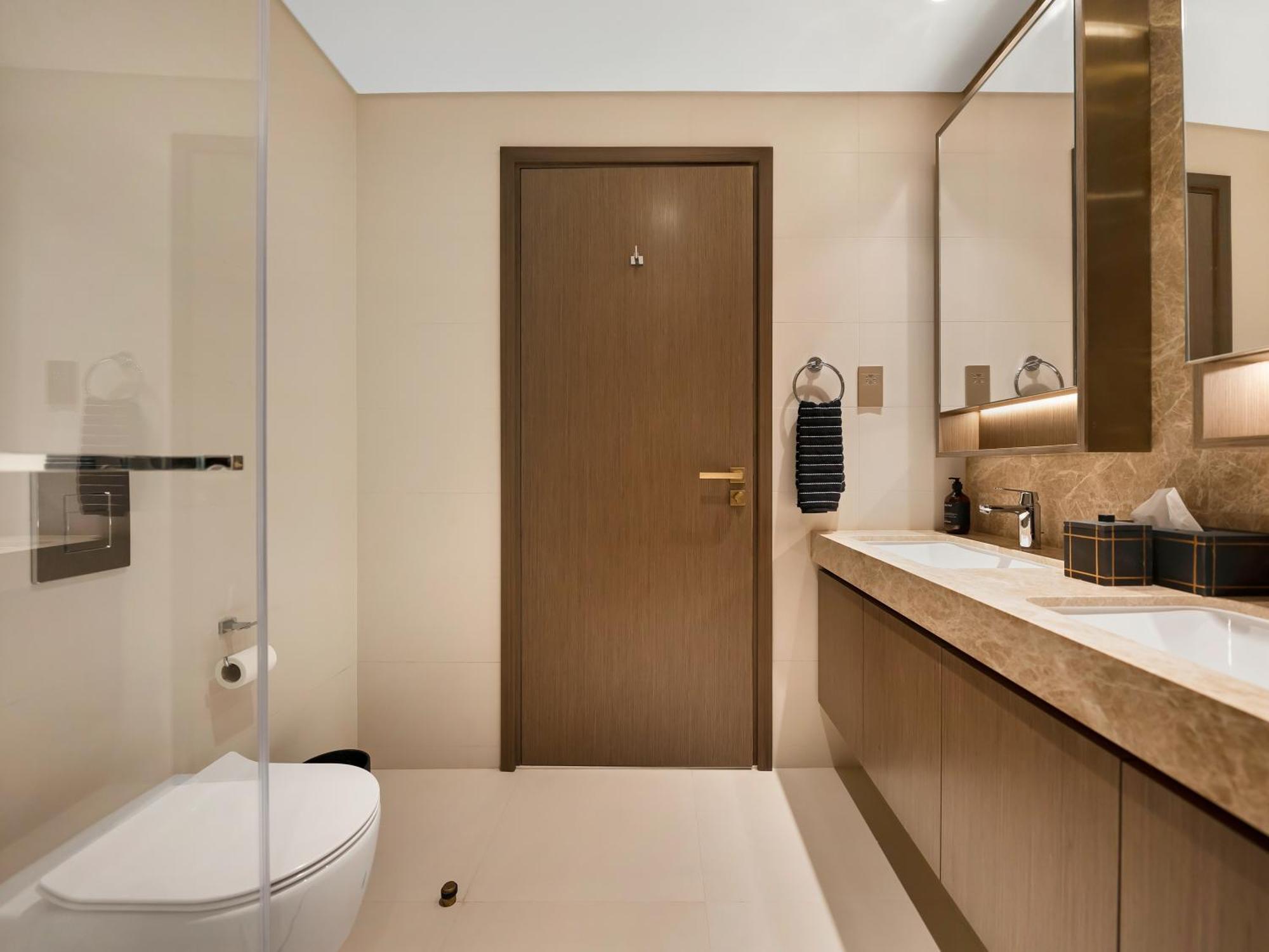 Apartment Ultra-luxury 2 Bedroom Beachfront Escape With Sea Views Dubai