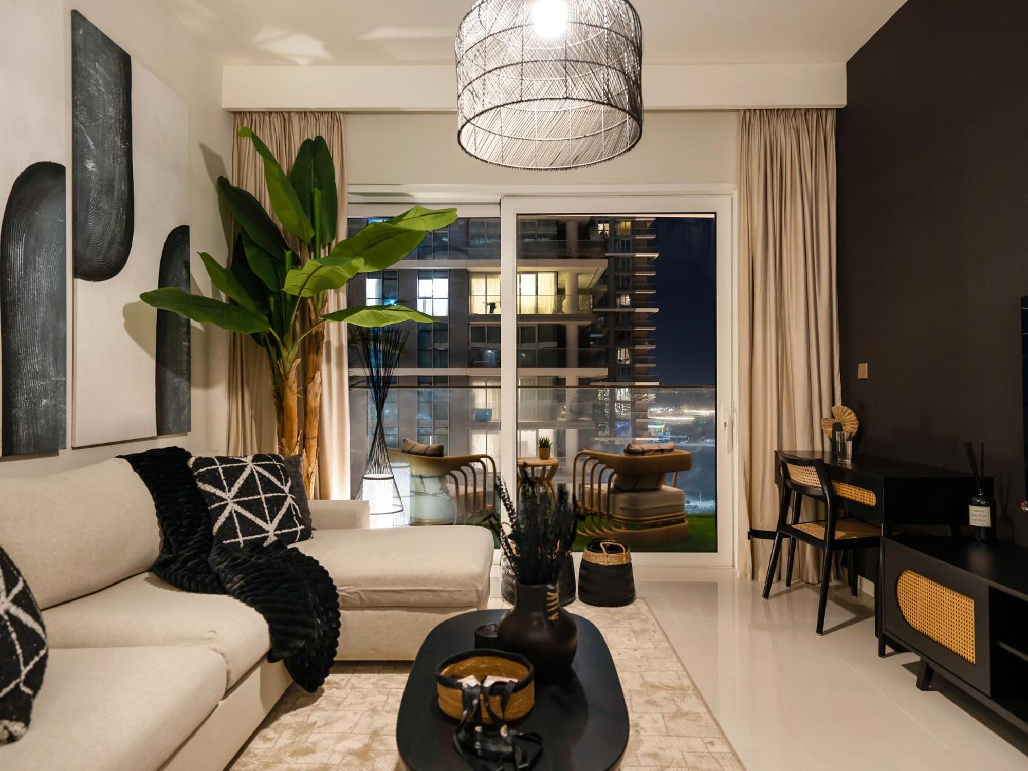Ultra-luxury 2 Bedroom Beachfront Escape With Sea Views Dubai