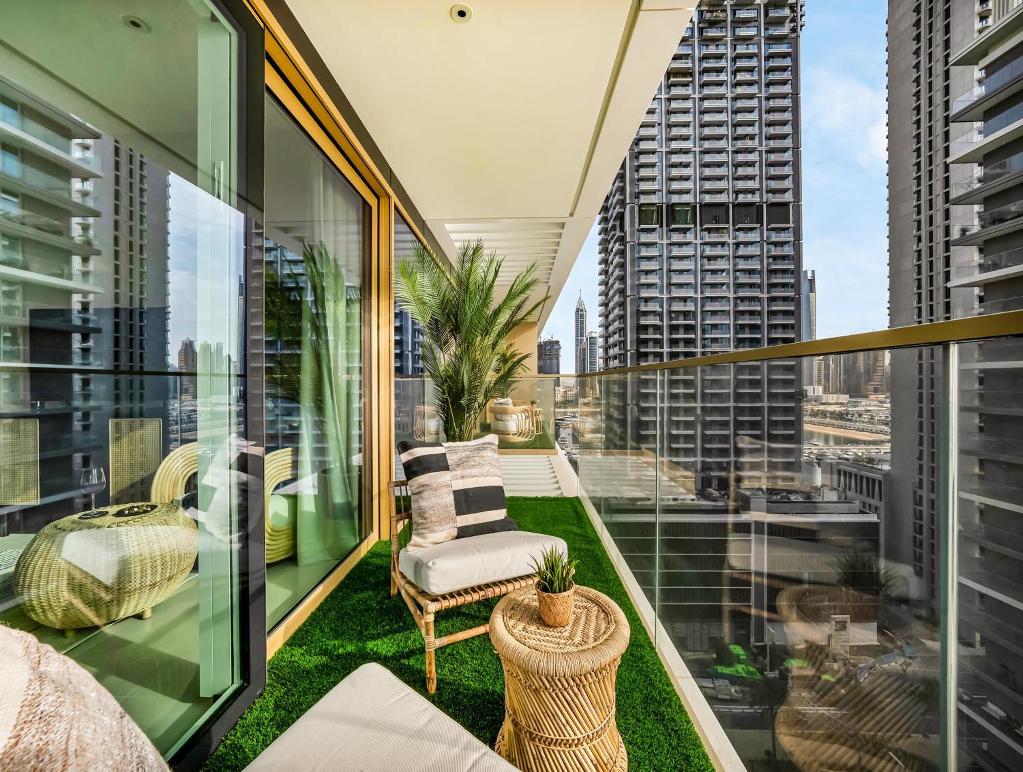 Ultra-luxury 2 Bedroom Beachfront Escape With Sea Views Apartment Dubai