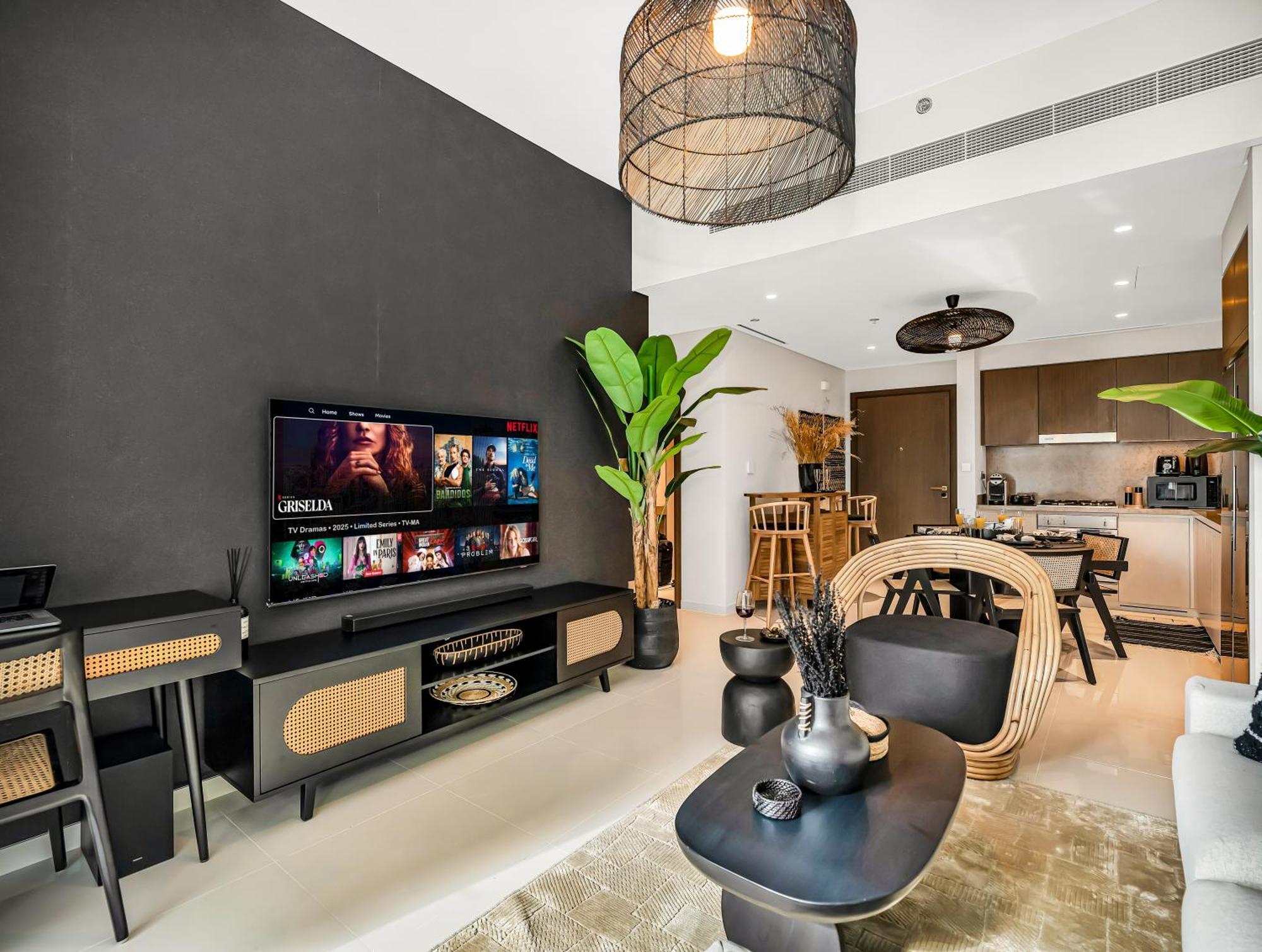 Ultra-luxury 2 Bedroom Beachfront Escape With Sea Views * Dubai