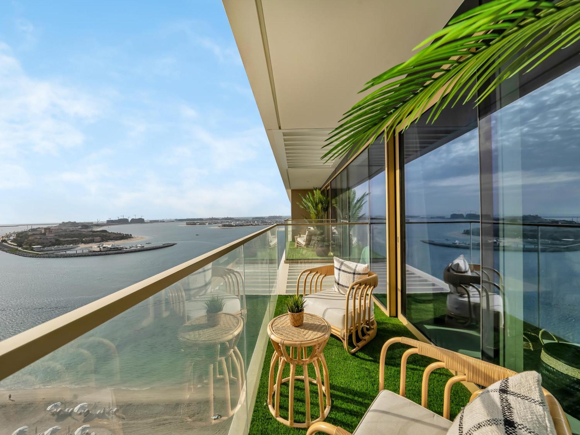 Ultra-luxury 2 Bedroom Beachfront Escape With Sea Views Apartment