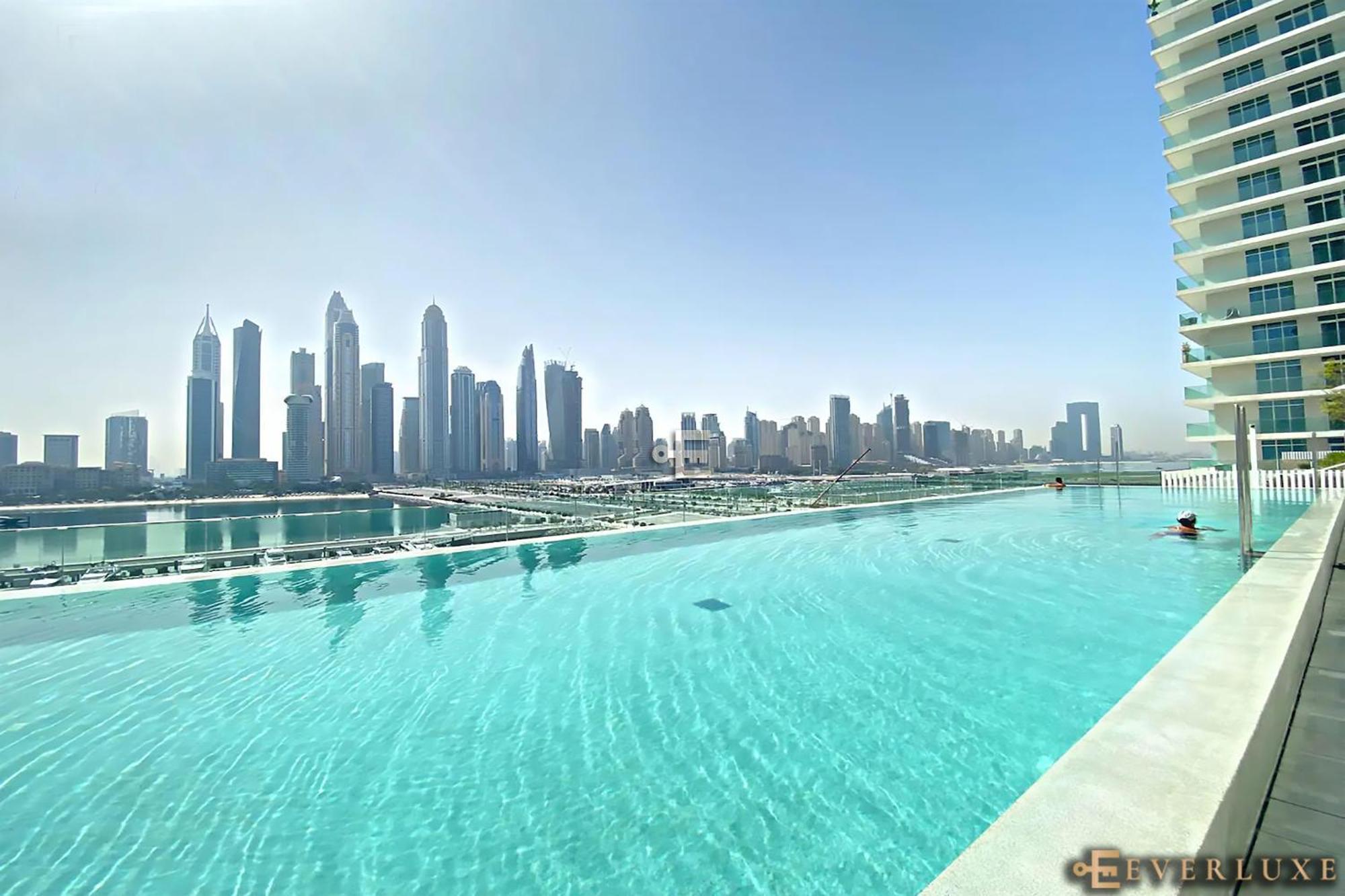 Breathtaking 1 Bed Palm View *