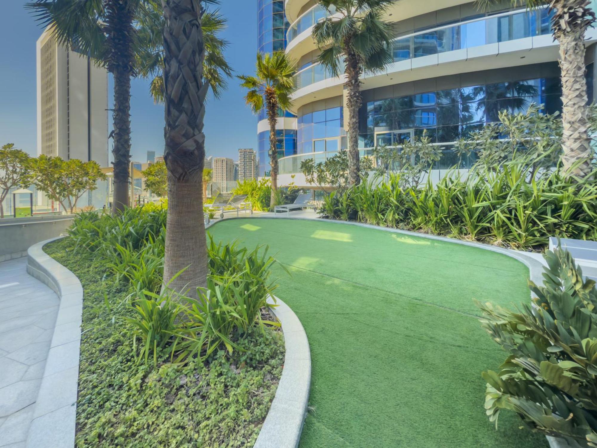 Holiday home Luxury 2br With Burj Khalifa Views Pool & Gym Dubai