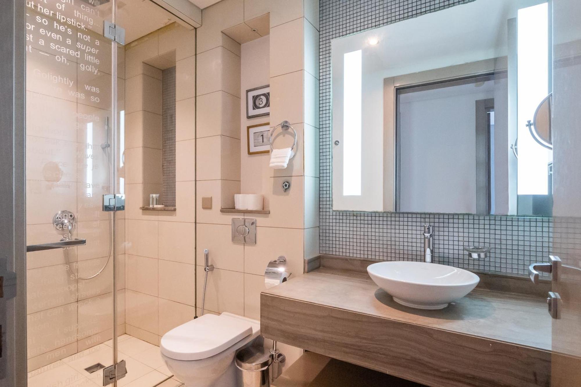 Holiday home Luxury 2br With Burj Khalifa Views Pool & Gym